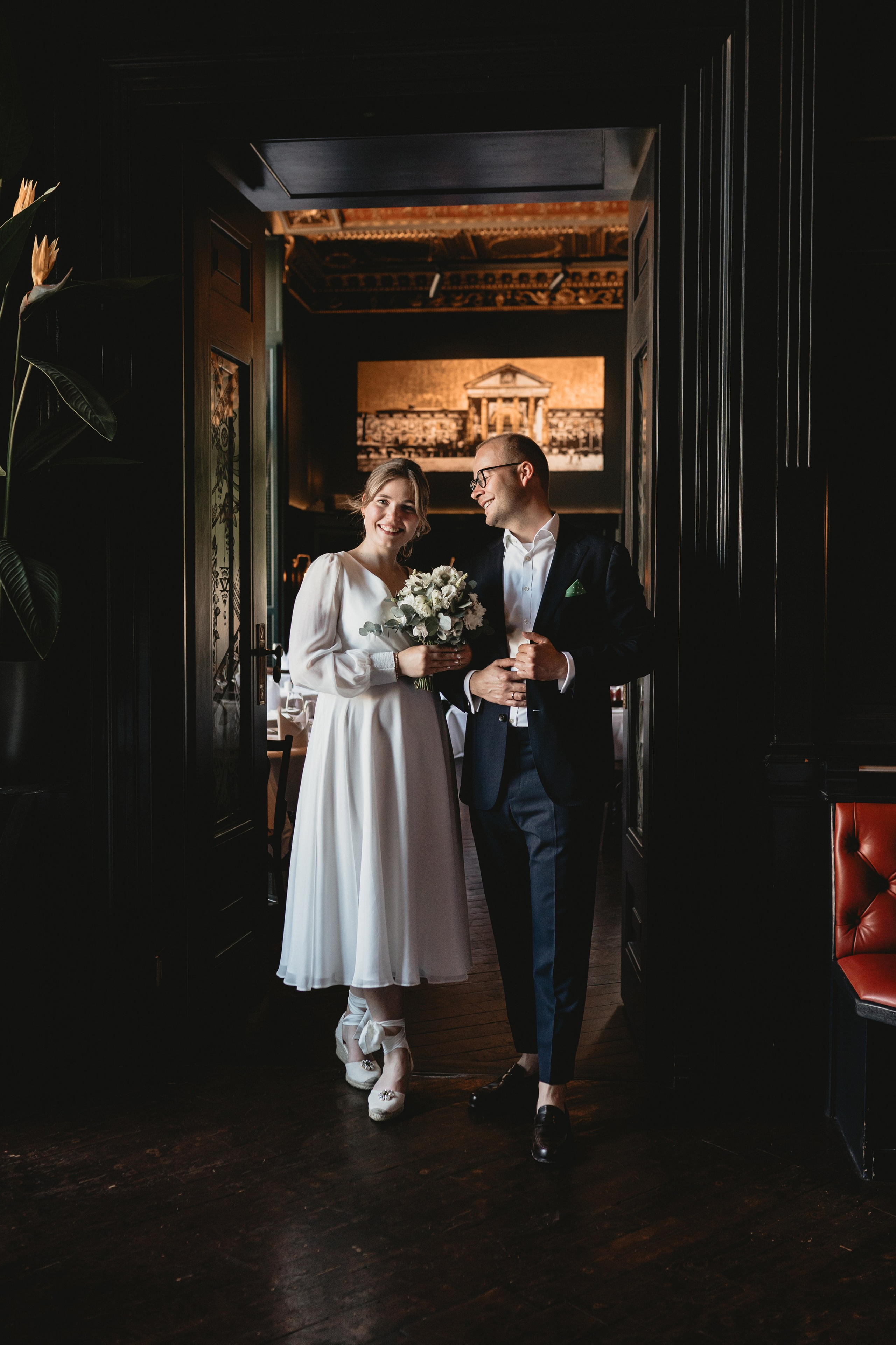 Romantische Hochzeitsfotos in Wiesbaden. Fotografin in Hanau|Frankfurt|Mainz|Iryna Korenkova