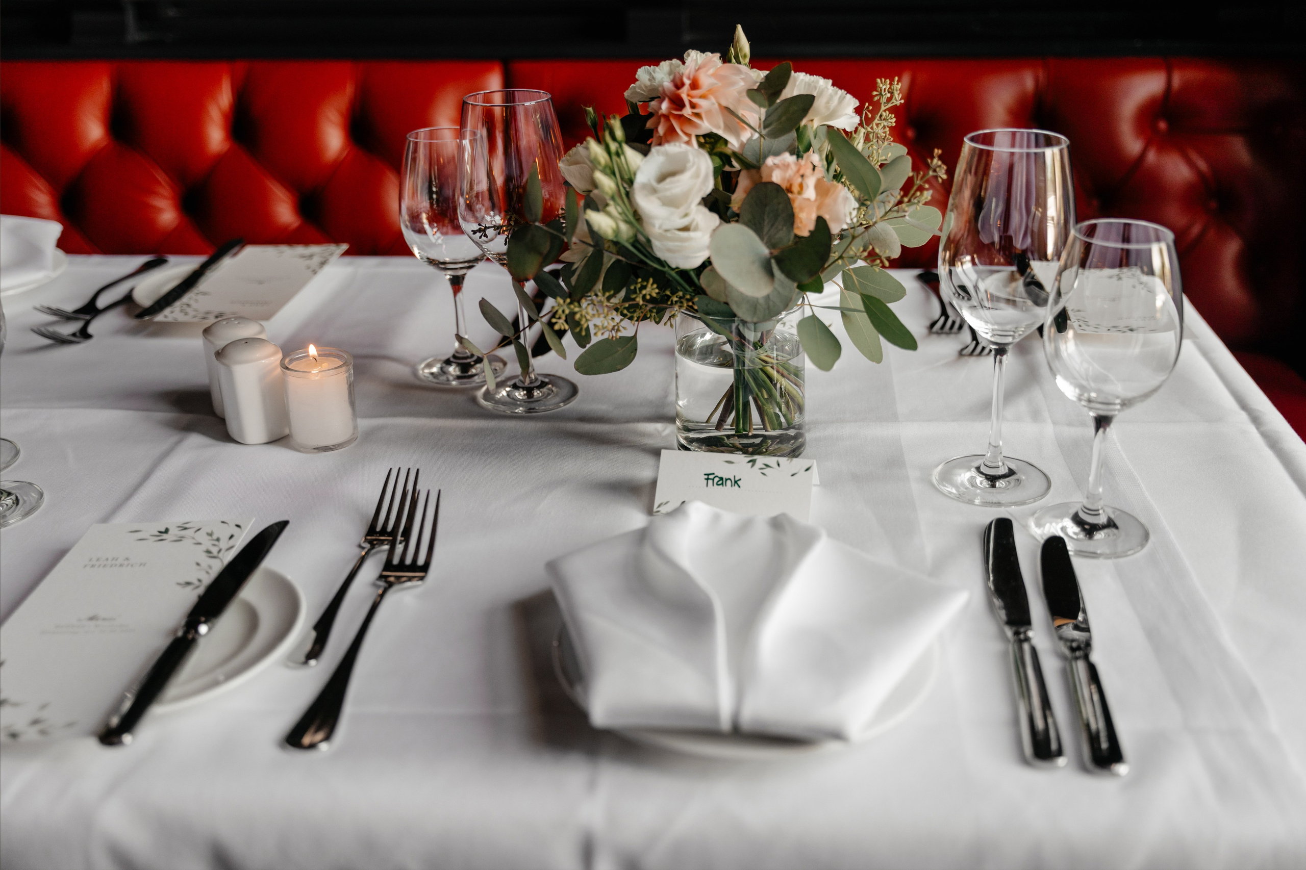 Romantische Hochzeitsfotos in Wiesbaden. Fotografin in Hanau|Frankfurt|Mainz|Iryna Korenkova