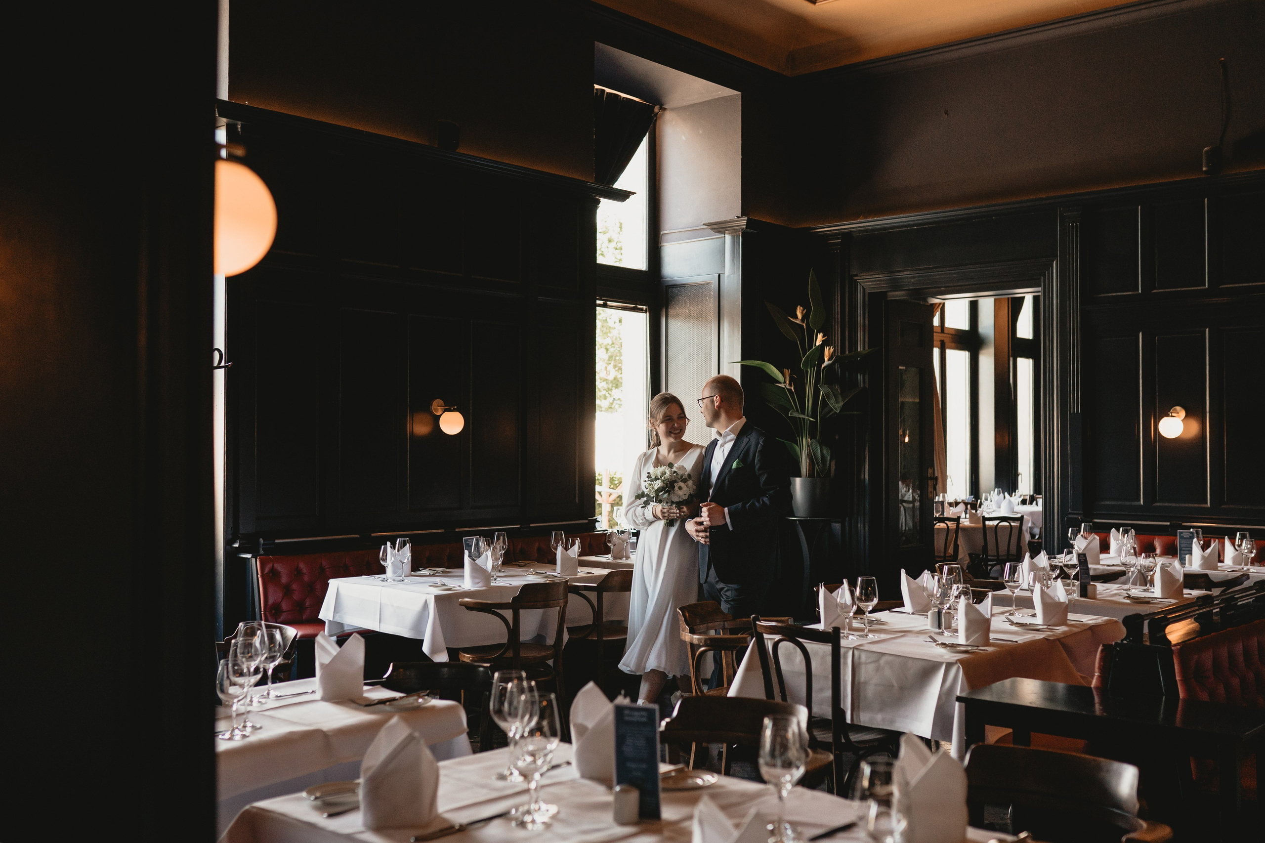 Romantische Hochzeitsfotos in Wiesbaden. Fotografin in Hanau|Frankfurt|Mainz|Iryna Korenkova