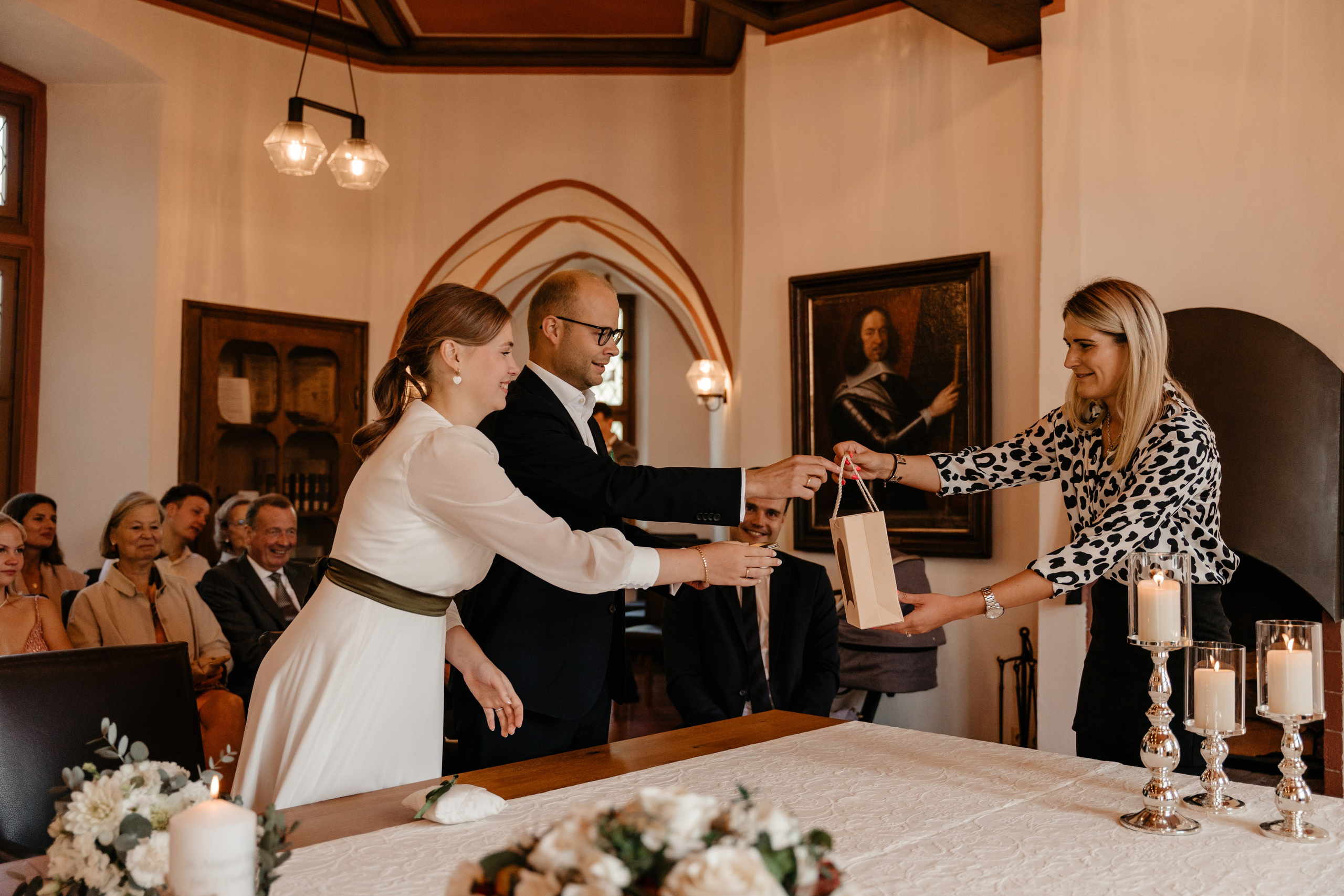 Romantische Hochzeitsfotos in Wiesbaden. Fotografin in Hanau|Frankfurt|Mainz|Iryna Korenkova