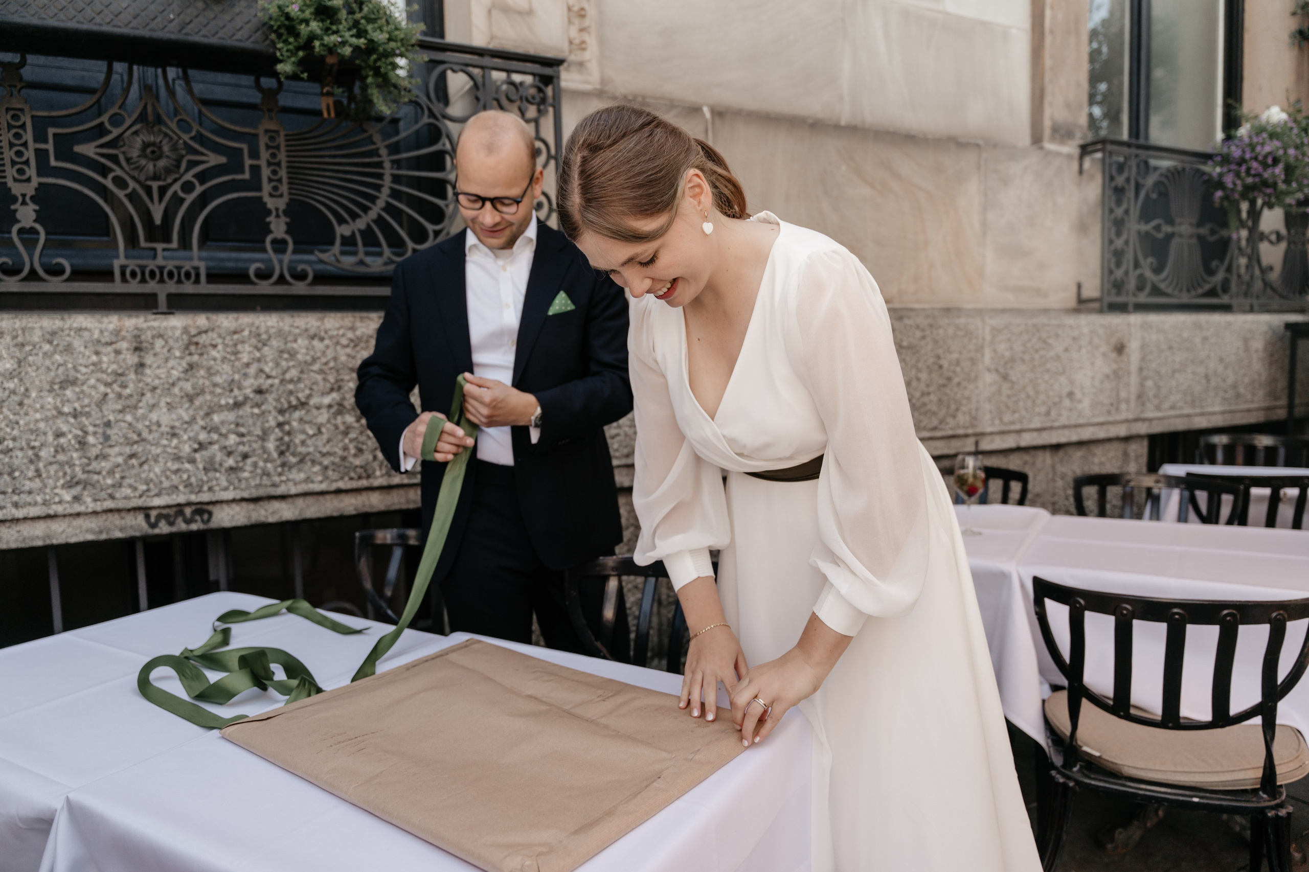 Romantische Hochzeitsfotos in Wiesbaden. Fotografin in Hanau|Frankfurt|Mainz|Iryna Korenkova