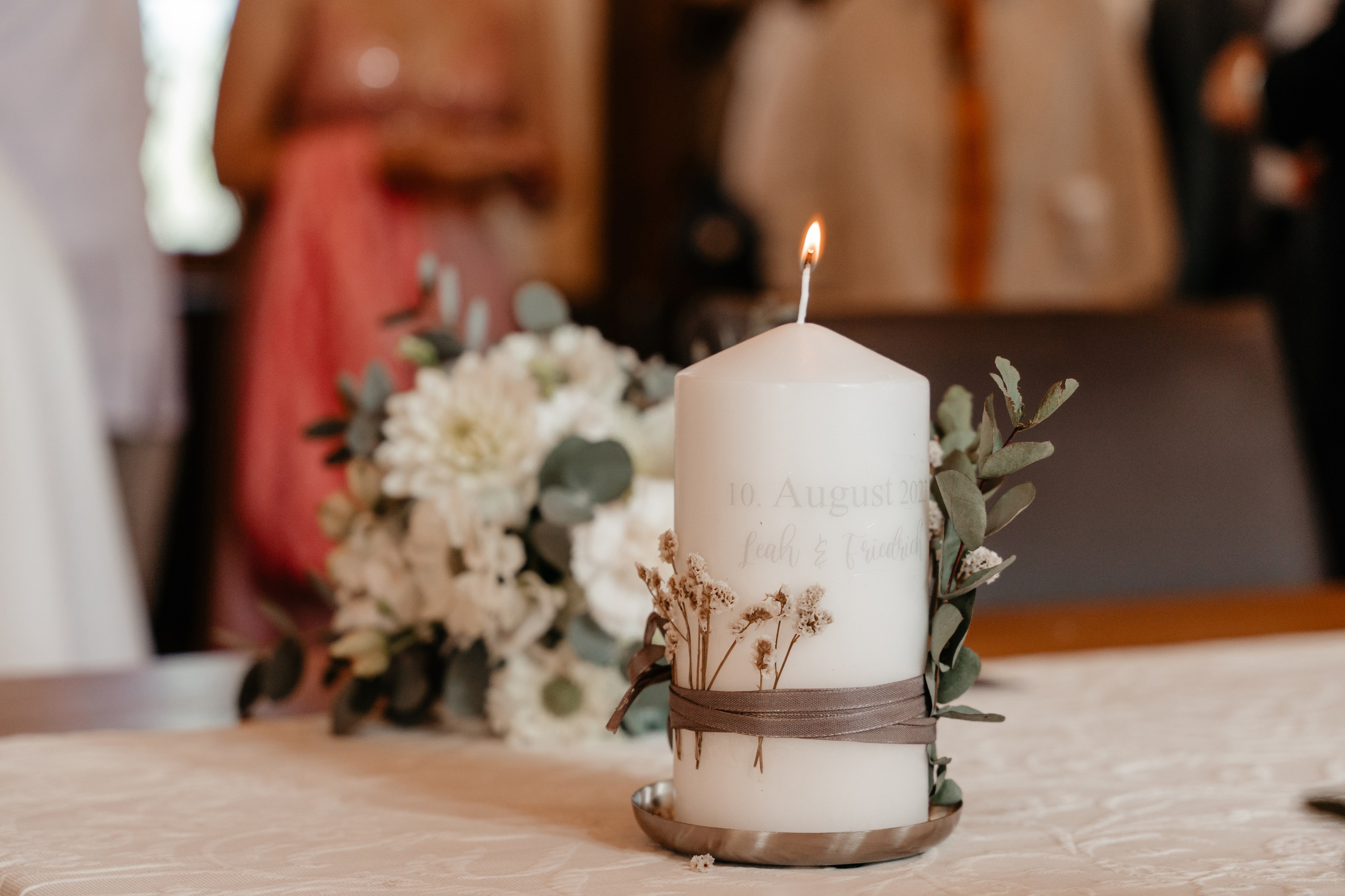 Romantische Hochzeitsfotos in Wiesbaden. Fotografin in Hanau|Frankfurt|Mainz|Iryna Korenkova