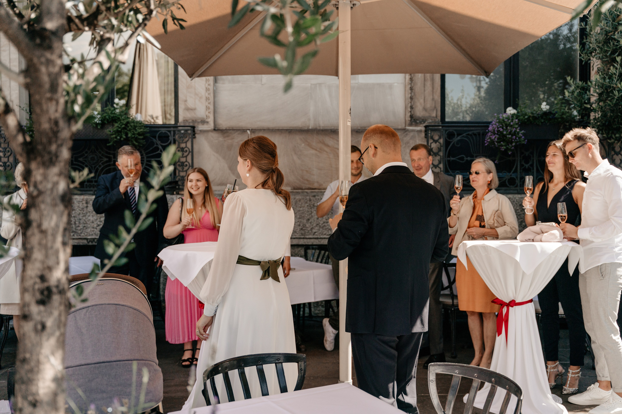 Romantische Hochzeitsfotos in Wiesbaden. Fotografin in Hanau|Frankfurt|Mainz|Iryna Korenkova