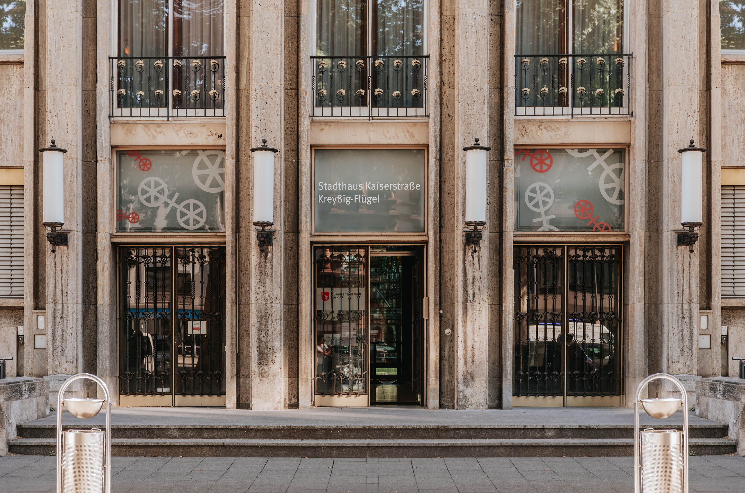 Standesamtliche Trauung in Mainz|Iryna Korenkova Fotografie. Fotografin in Hanau|Frankfurt|Mainz|Iryna Korenkova