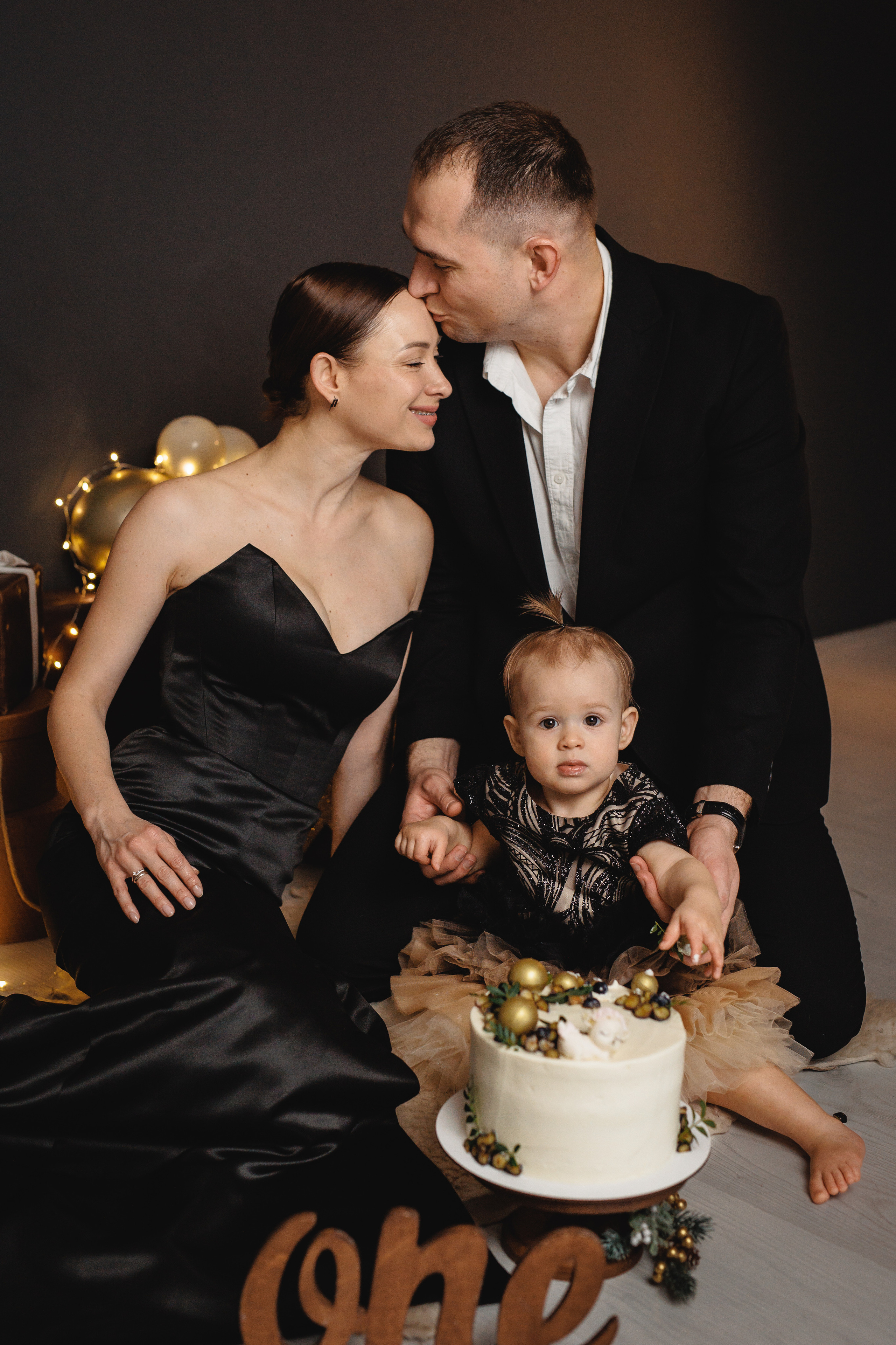 Фотосесія в перший День народження. Фотограф Тетяна Бродзяк