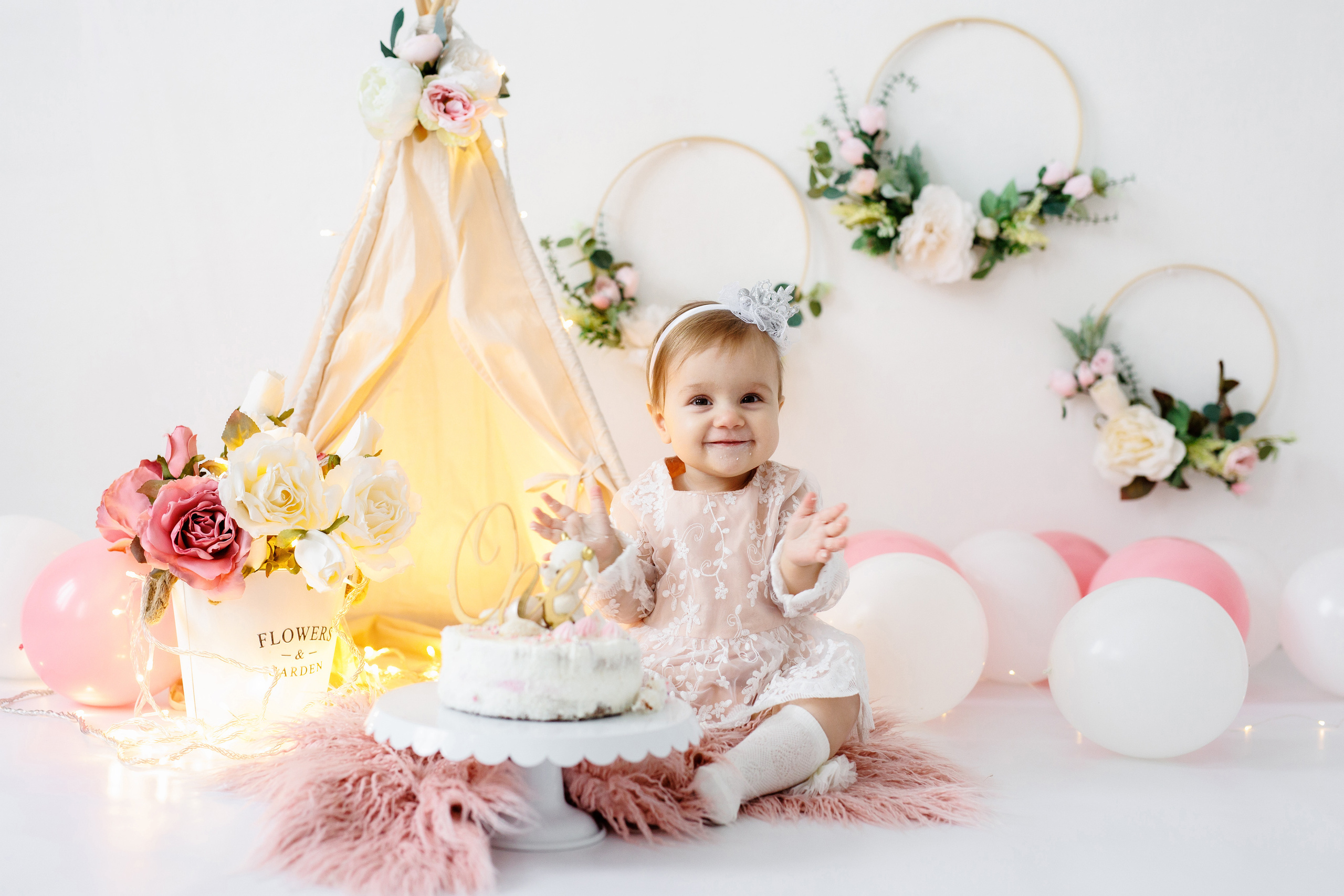 Фотосесія в перший День народження. Фотограф Тетяна Бродзяк