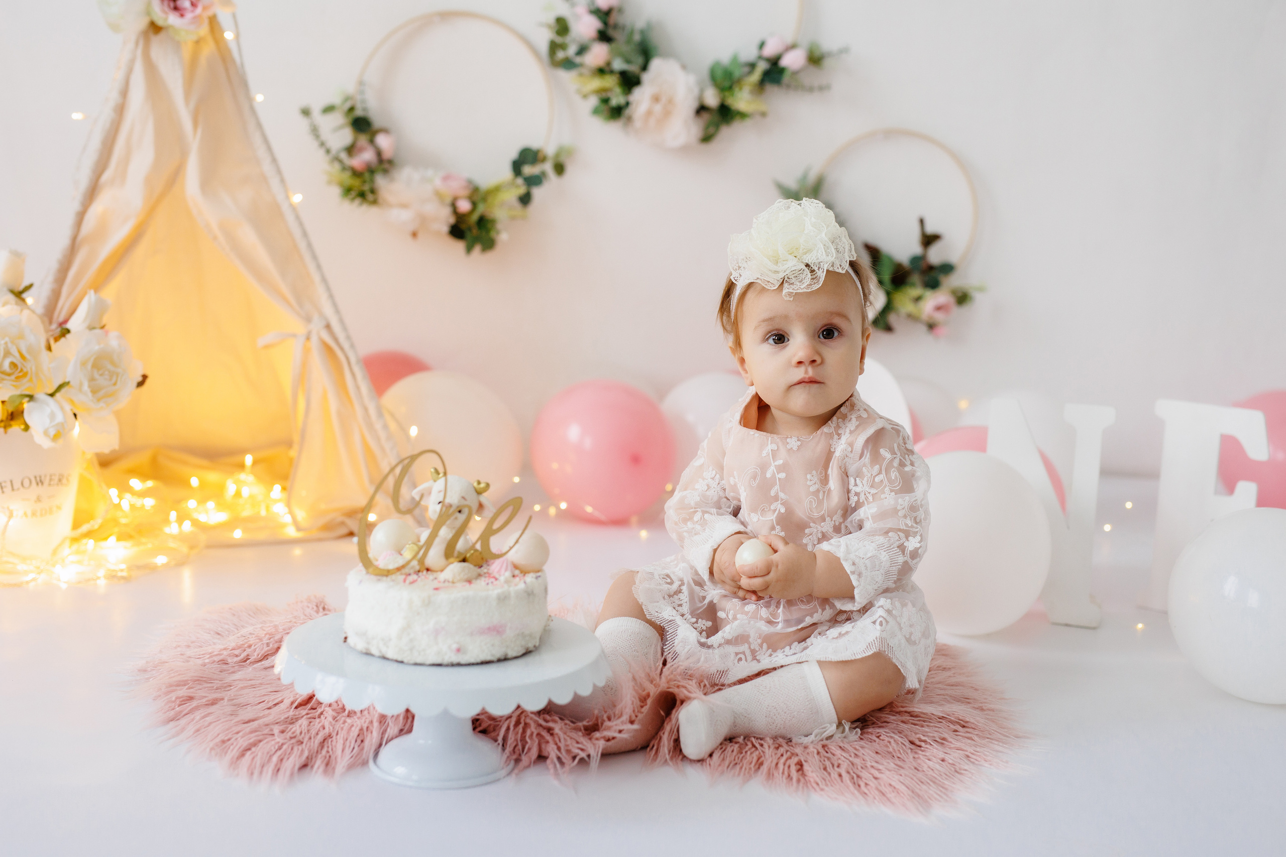 Фотосесія в перший День народження. Фотограф Тетяна Бродзяк