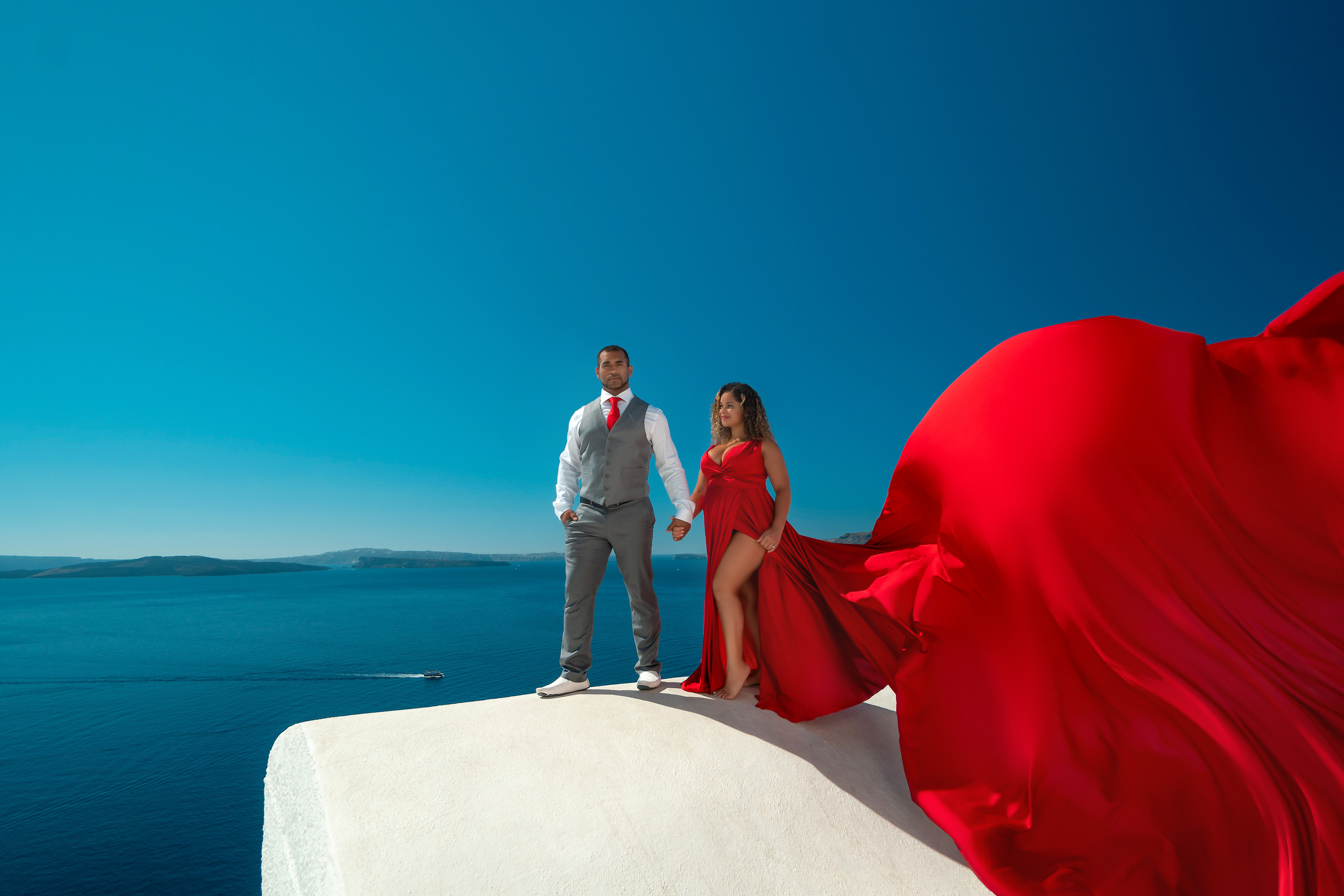 Flying Dress Photo Session for Pregnant Women — Maternity Photoshoot in Santorini. Photographer in Santorini SokoLOVE Alex| Flying Dress Santorini
