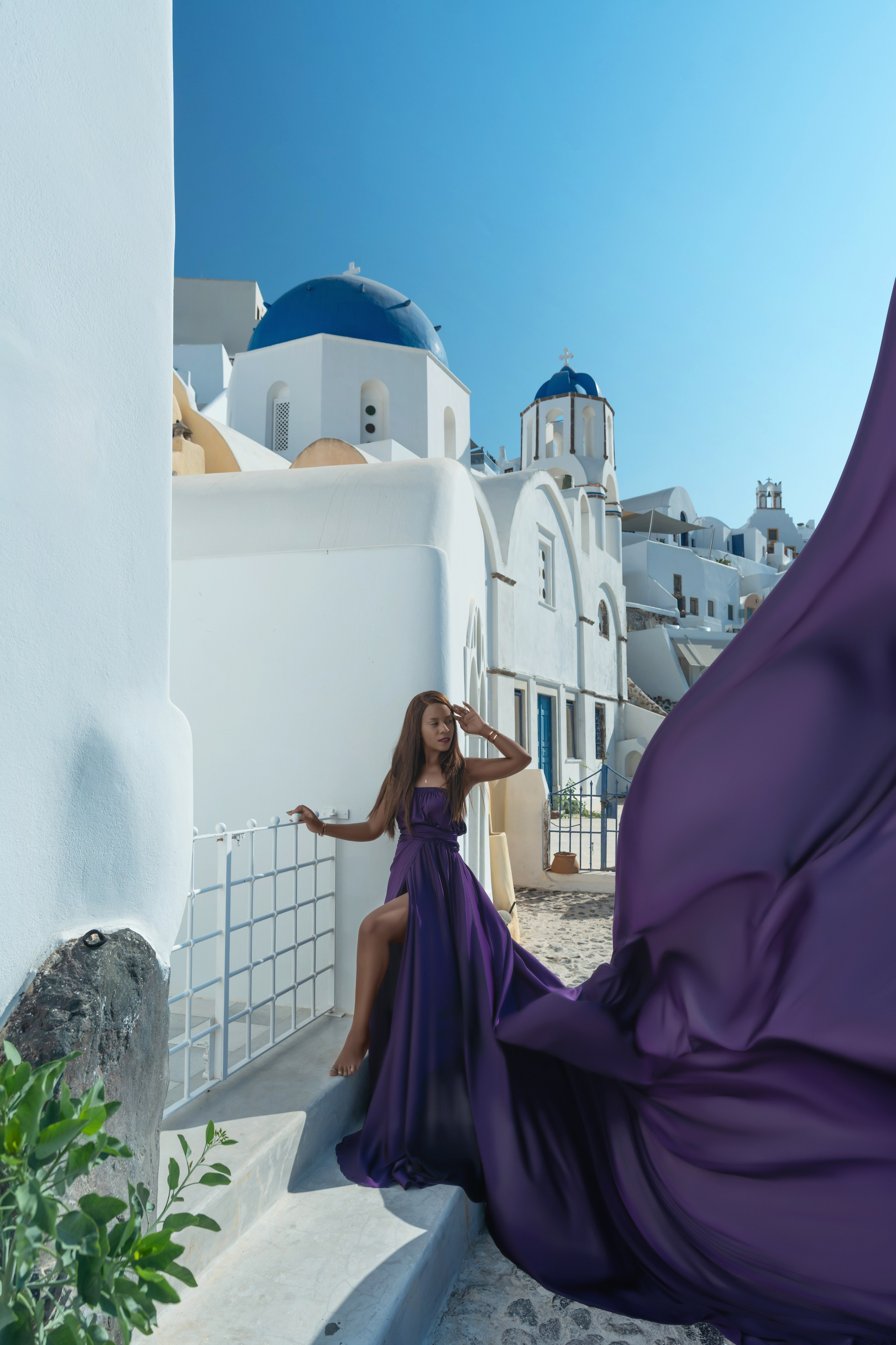 Famille par Sokolove photographe de Santorin. Photographe vidéaste à Santorin|Séances photos de Robe volante Santorin|