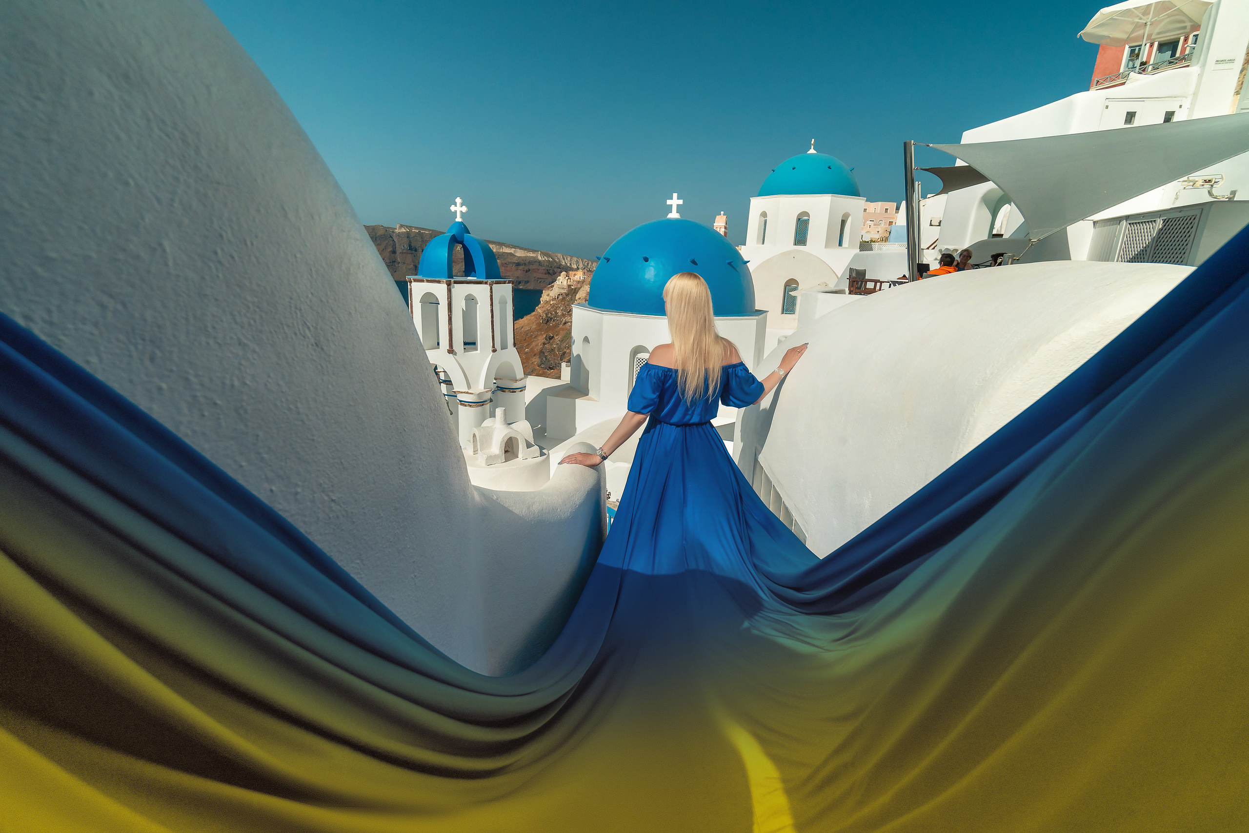 Photo session in Oia, Santorini