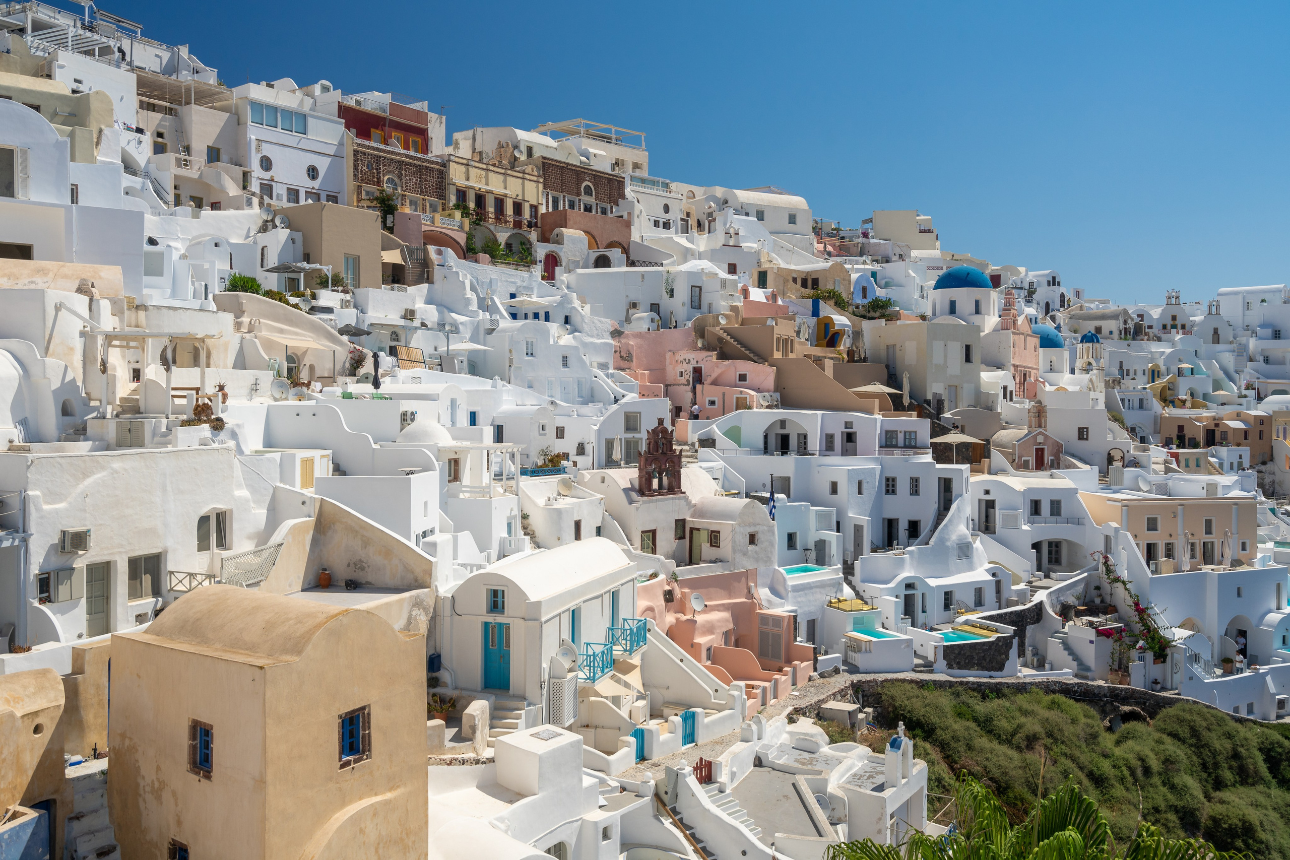 Photoshoot locations in Santorini, photo by SokoLOVE. Photographer in Santorini SokoLOVE Alex| Flying Dress Santorini