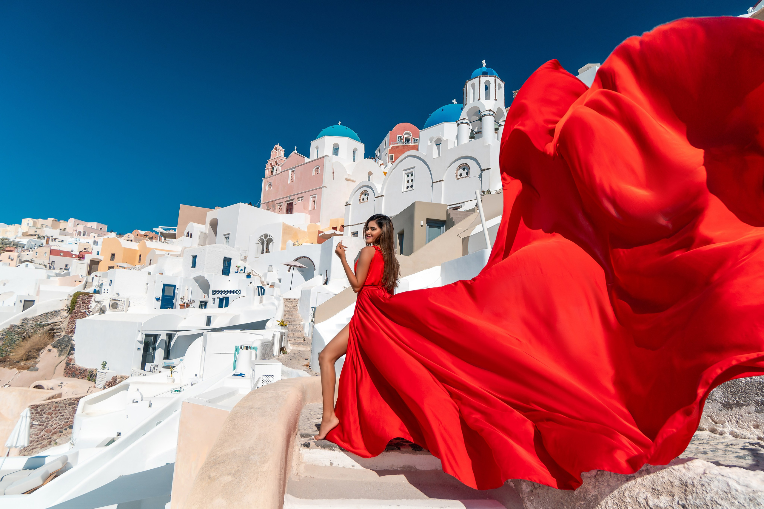 Santorini’s Magic in Motion: Flying Dress Photoshoot with a Lovely Couple from India. Photographer in Santorini SokoLOVE Alex| Flying Dress Santorini