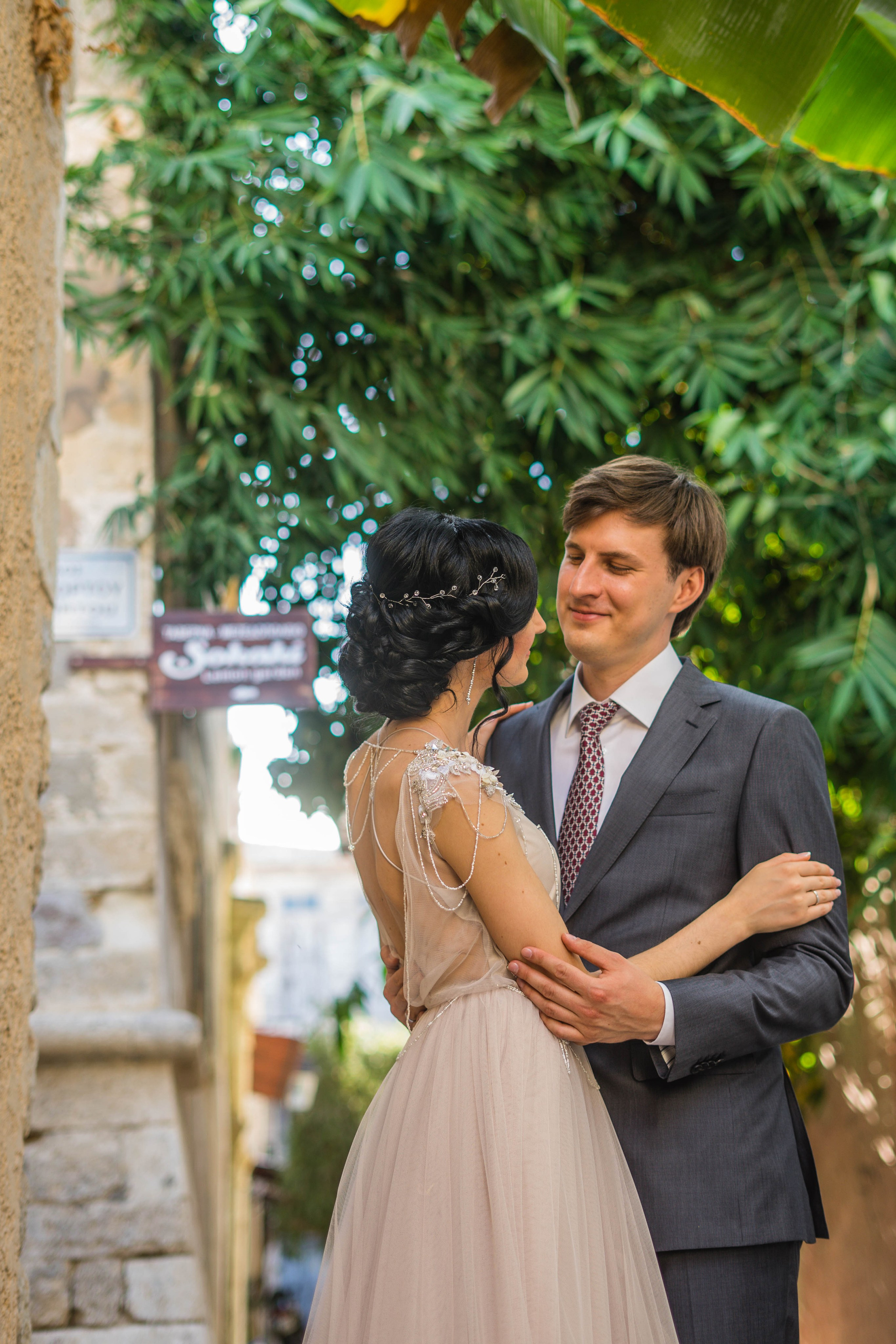 Wedding Archives start 2014. Photographe vidéaste à Santorin|Séances photos de Robe volante Santorin|