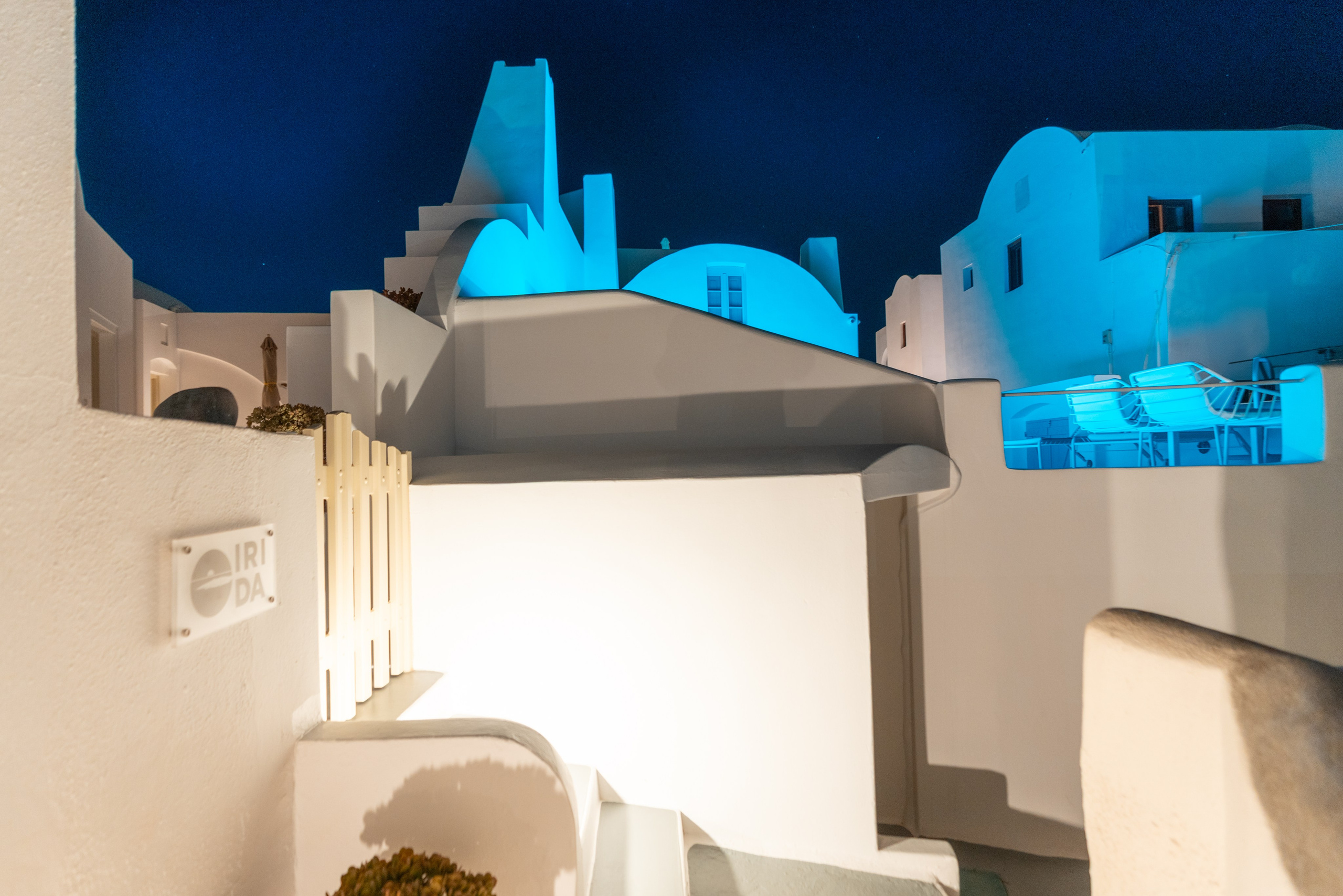 Photoshoot locations in Santorini, photo by SokoLOVE. Photographer in Santorini SokoLOVE Alex| Flying Dress Santorini