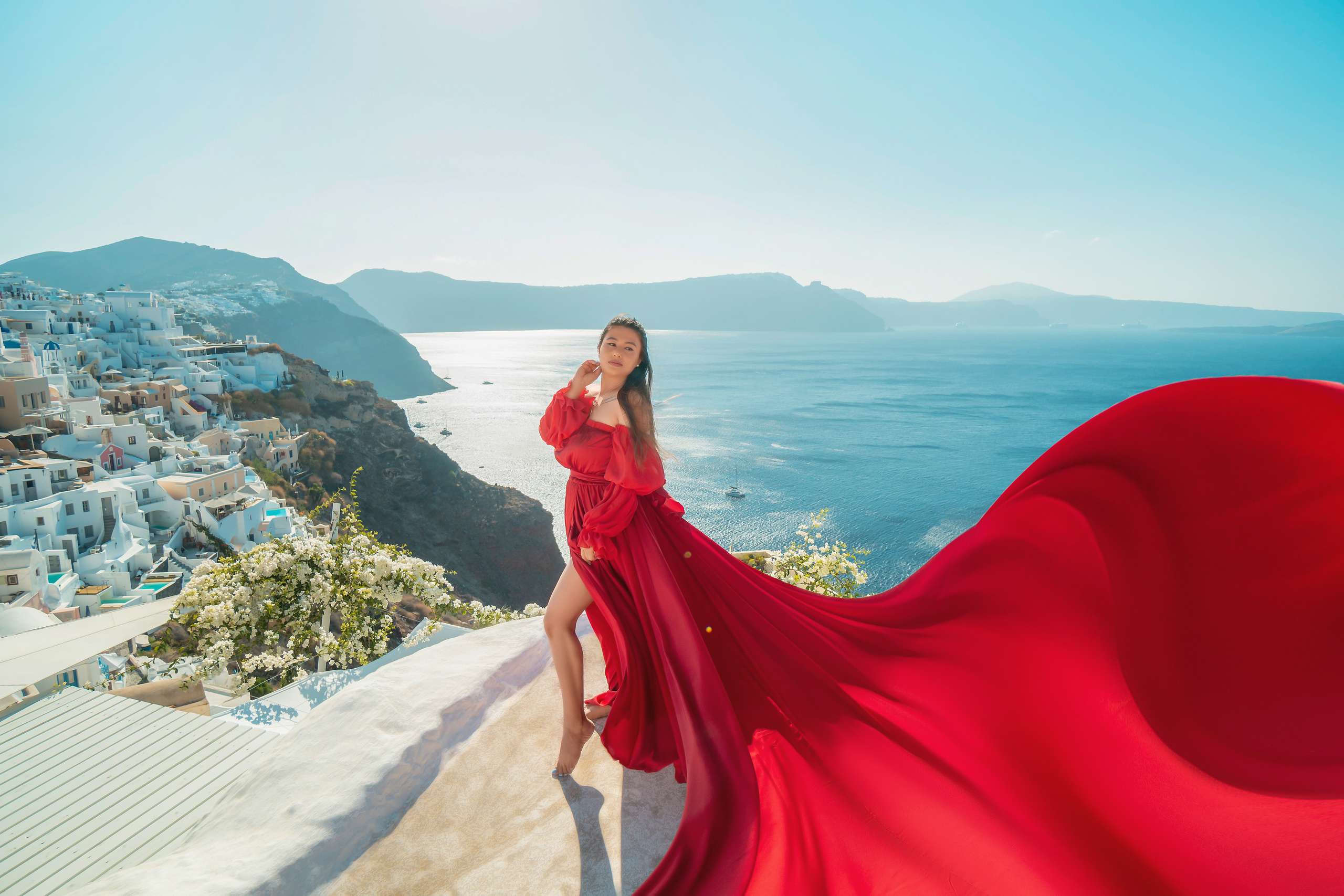 "Make your family photoshoot unforgettable with Sokolove’s Flying Dress experience in Santorini. Whether it’s a magical family portrait or individual shots, let the beauty of Santorini enhance your photos, showcasing love, elegance, and grace."