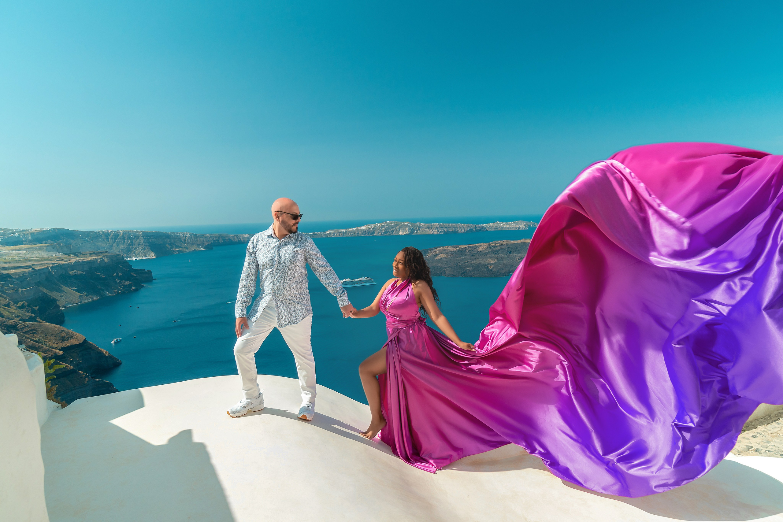 Photoshoot locations in Santorini, photo by SokoLOVE. Photographer in Santorini SokoLOVE Alex| Flying Dress Santorini