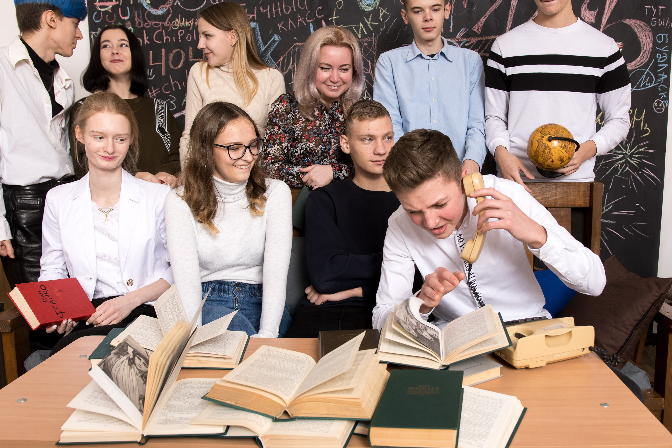Максимовка 9 класс зимняя фотосессия. Випускні альбоми Олега Кононова