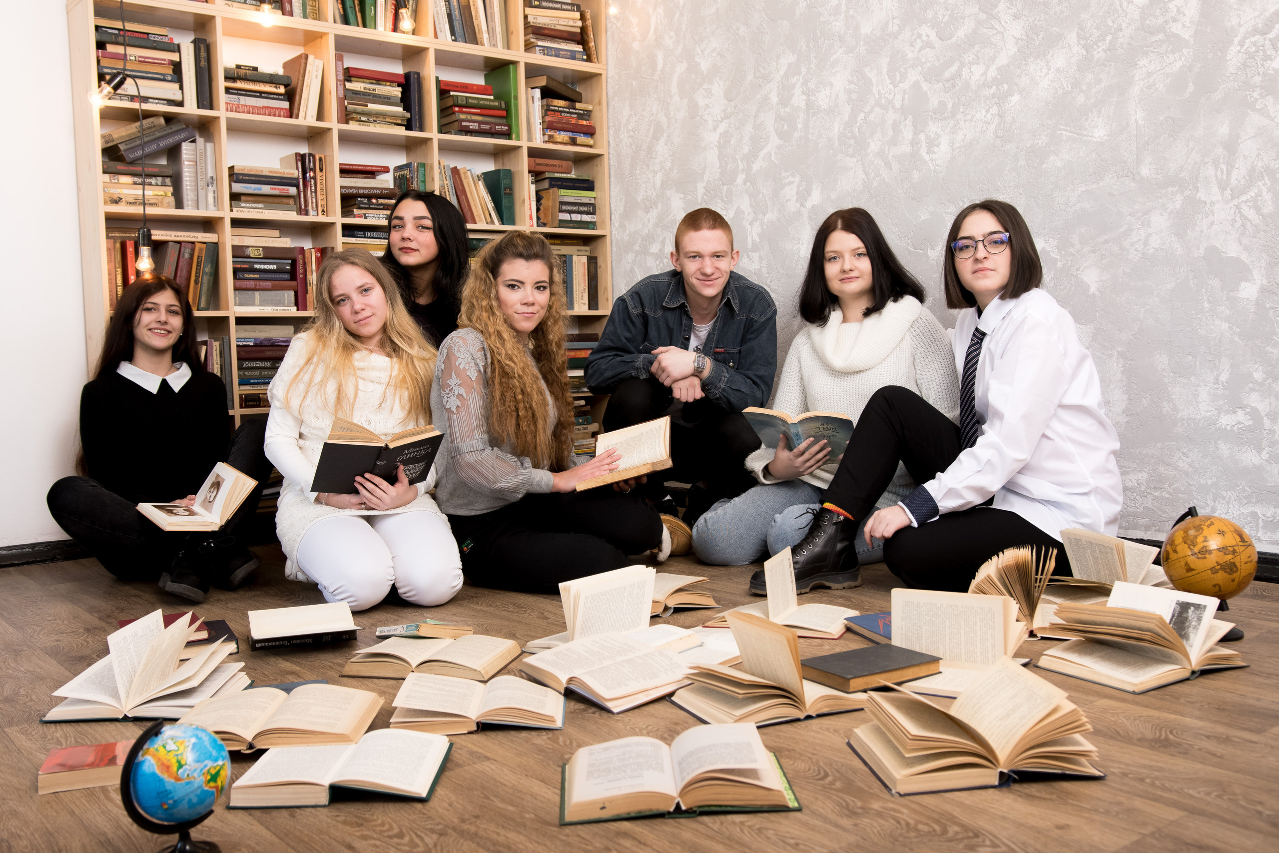 Максимовка 9 класс зимняя фотосессия. Випускні альбоми Олега Кононова