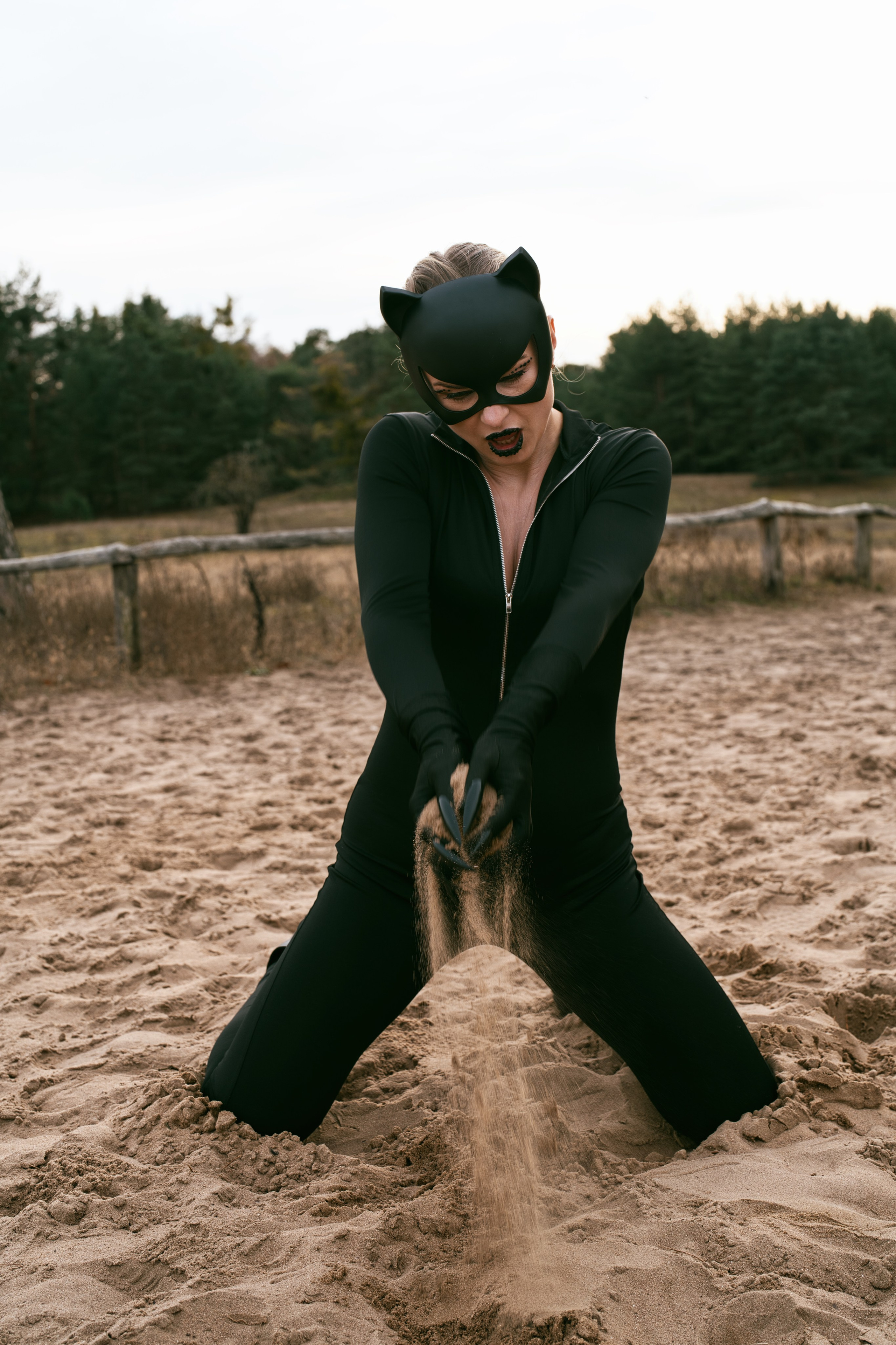 Фотосесія Жінка-кішка. Фотограф Анастасія Залужна | Манхайм