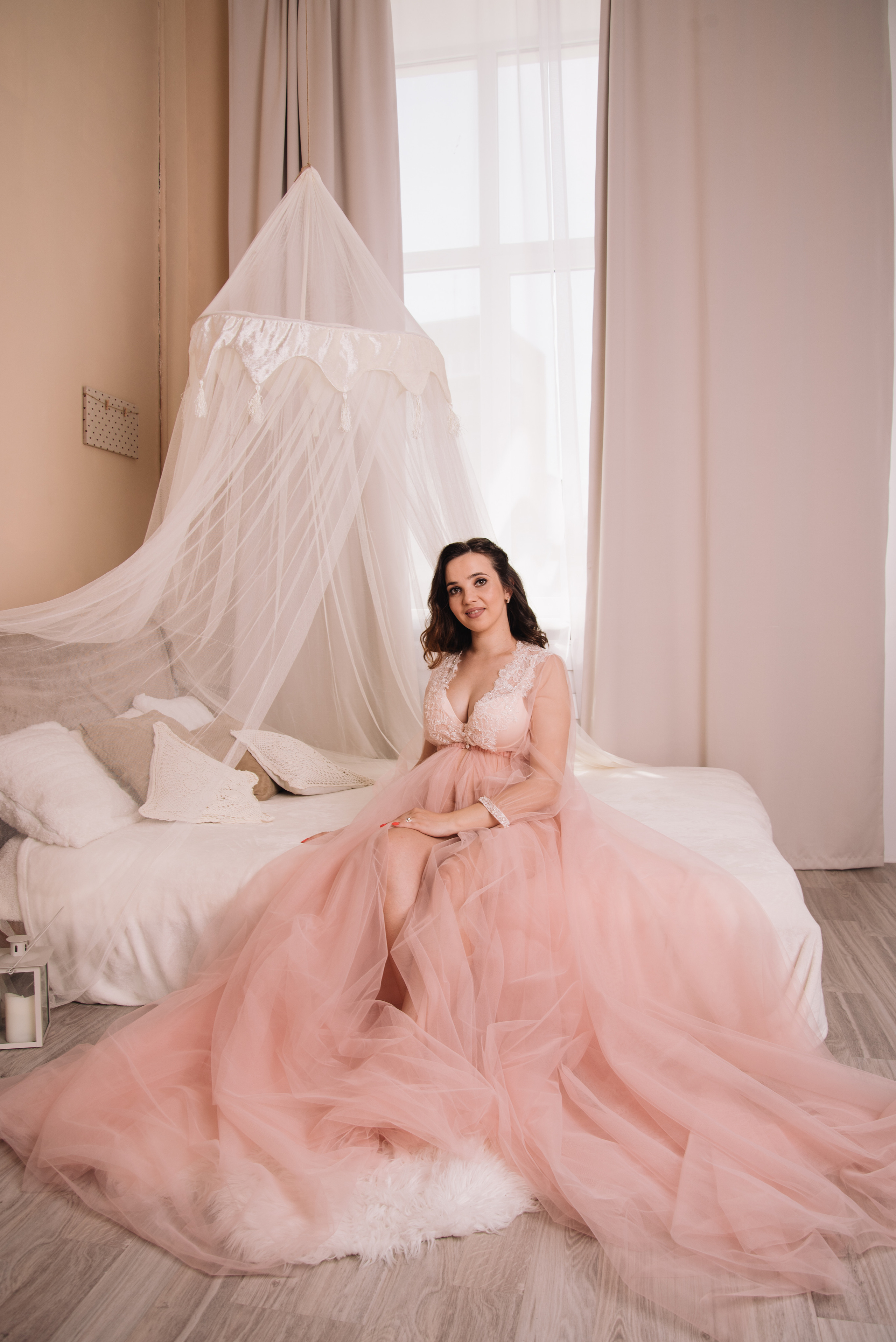 Фотосесія вагітності у студії. Фотограф Анастасія Залужна | Манхайм