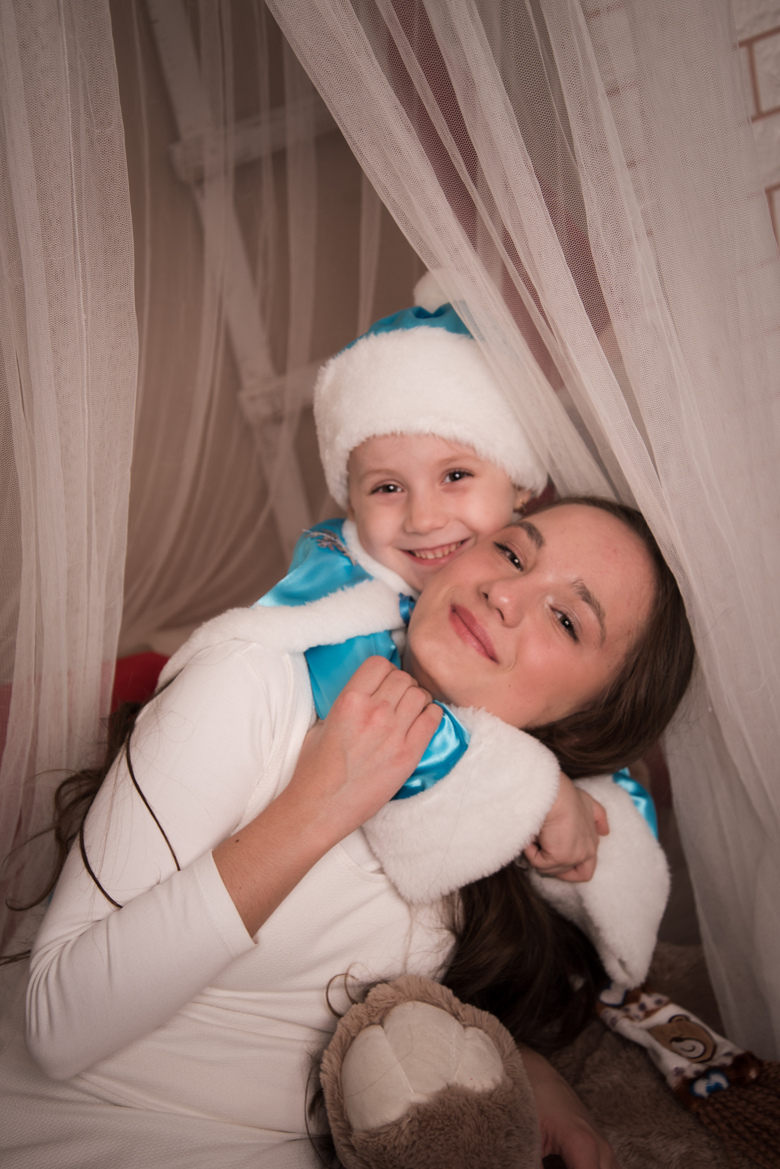 Новорічна фотосесія для жіночого клубу SmoothStyle Житомир. Anastasiia Zaluzhna Fotografin | Mannheim