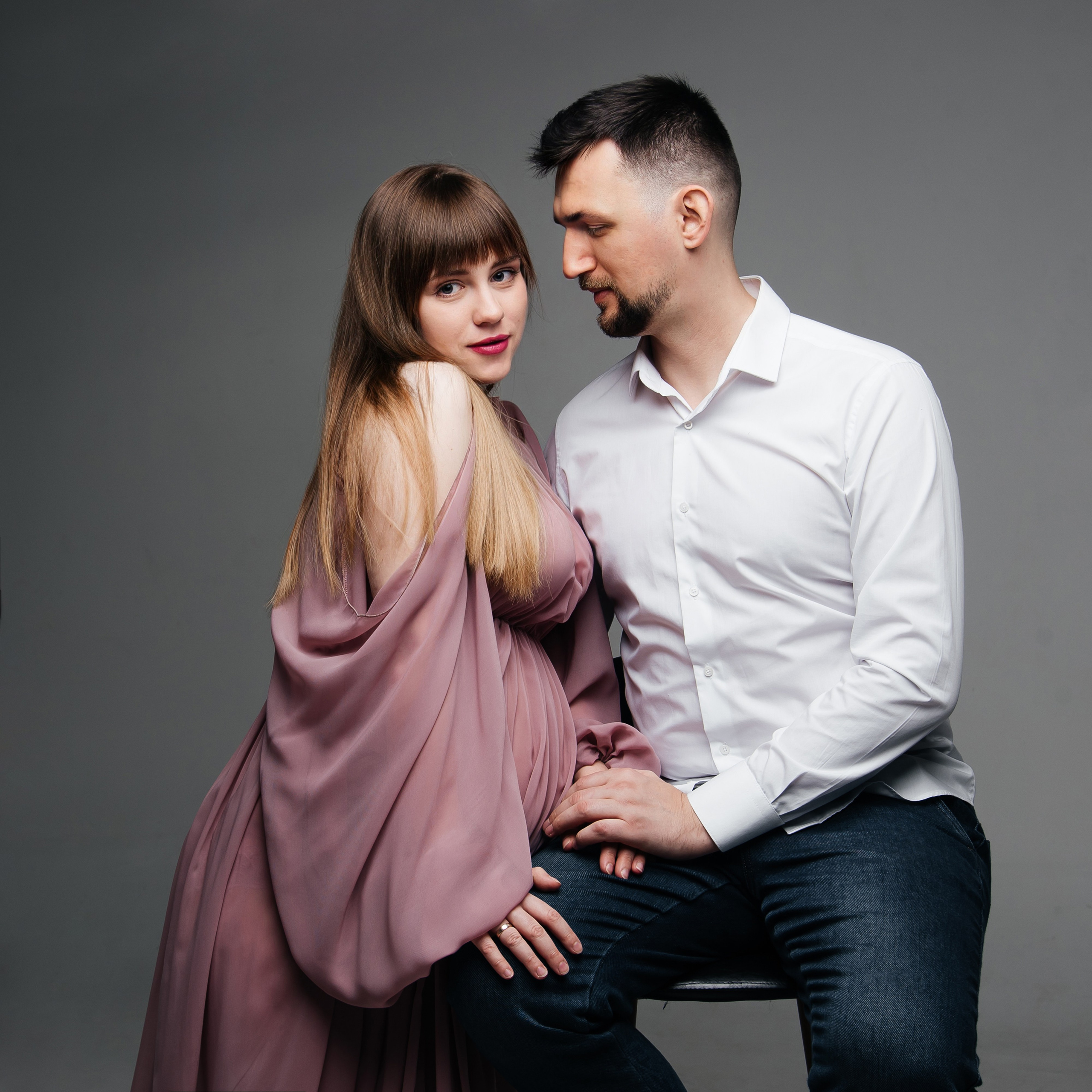 Фотосесія вагітності в студіі. Фотограф Анастасія Залужна | Манхайм