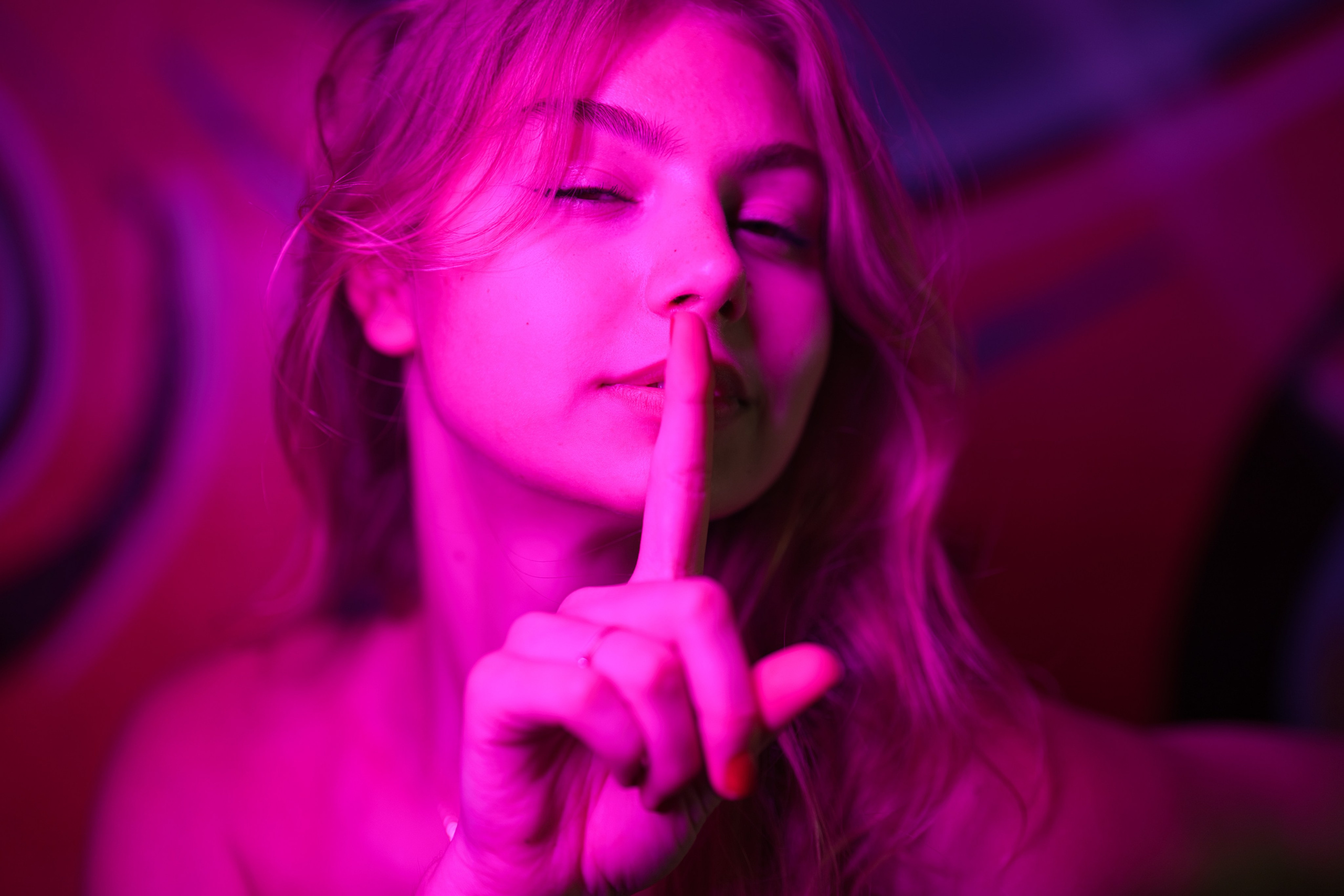 Обережно. Фотограф Анастасія Залужна | Манхайм