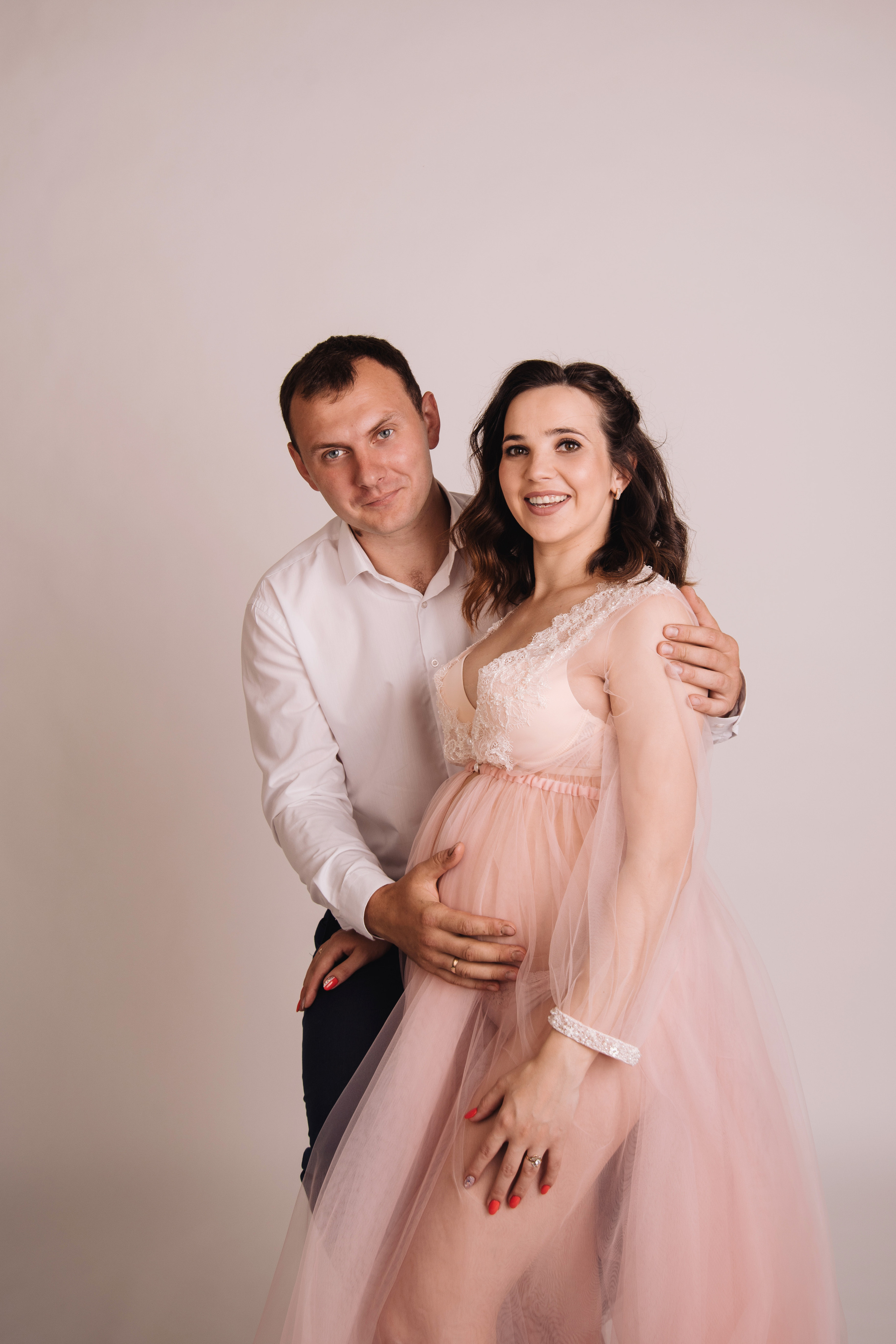 Фотосесія вагітності у студії. Фотограф Анастасія Залужна | Манхайм