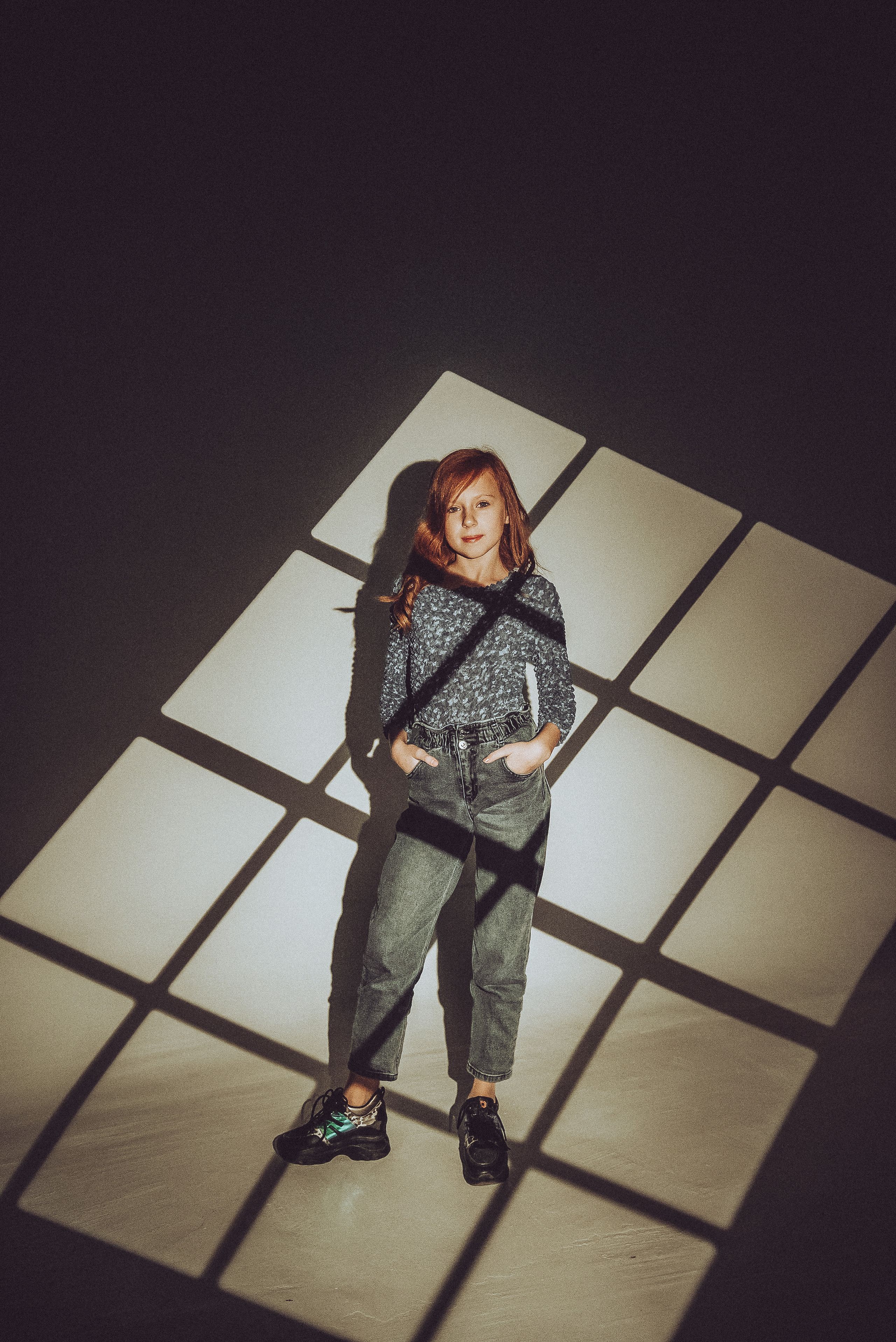 Фотосесія з масками гобо. Фотограф Анастасія Залужна | Манхайм