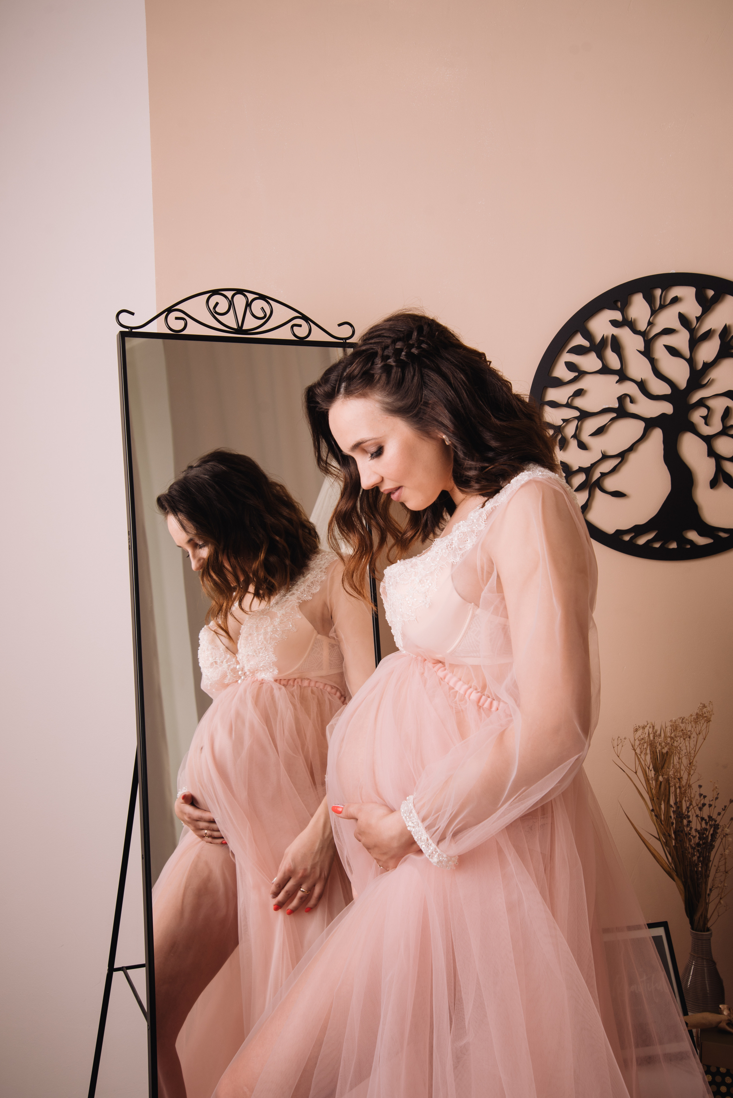 Фотосесія вагітності у студії. Фотограф Анастасія Залужна | Манхайм