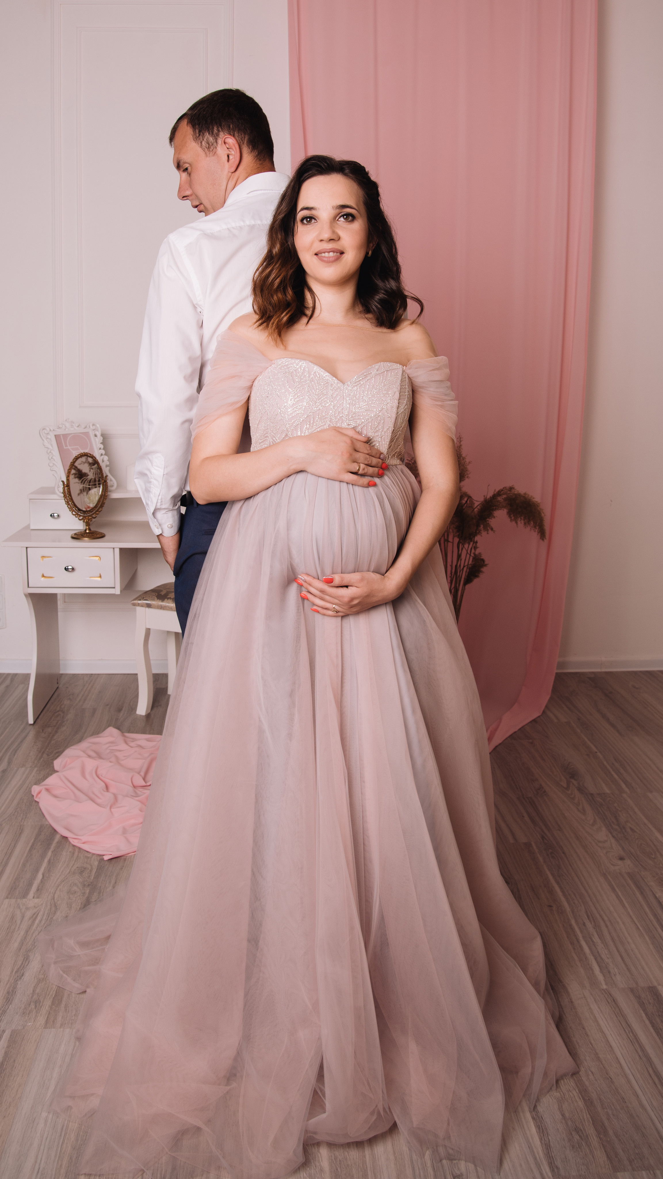 Фотосесія вагітності у студії. Фотограф Анастасія Залужна | Манхайм