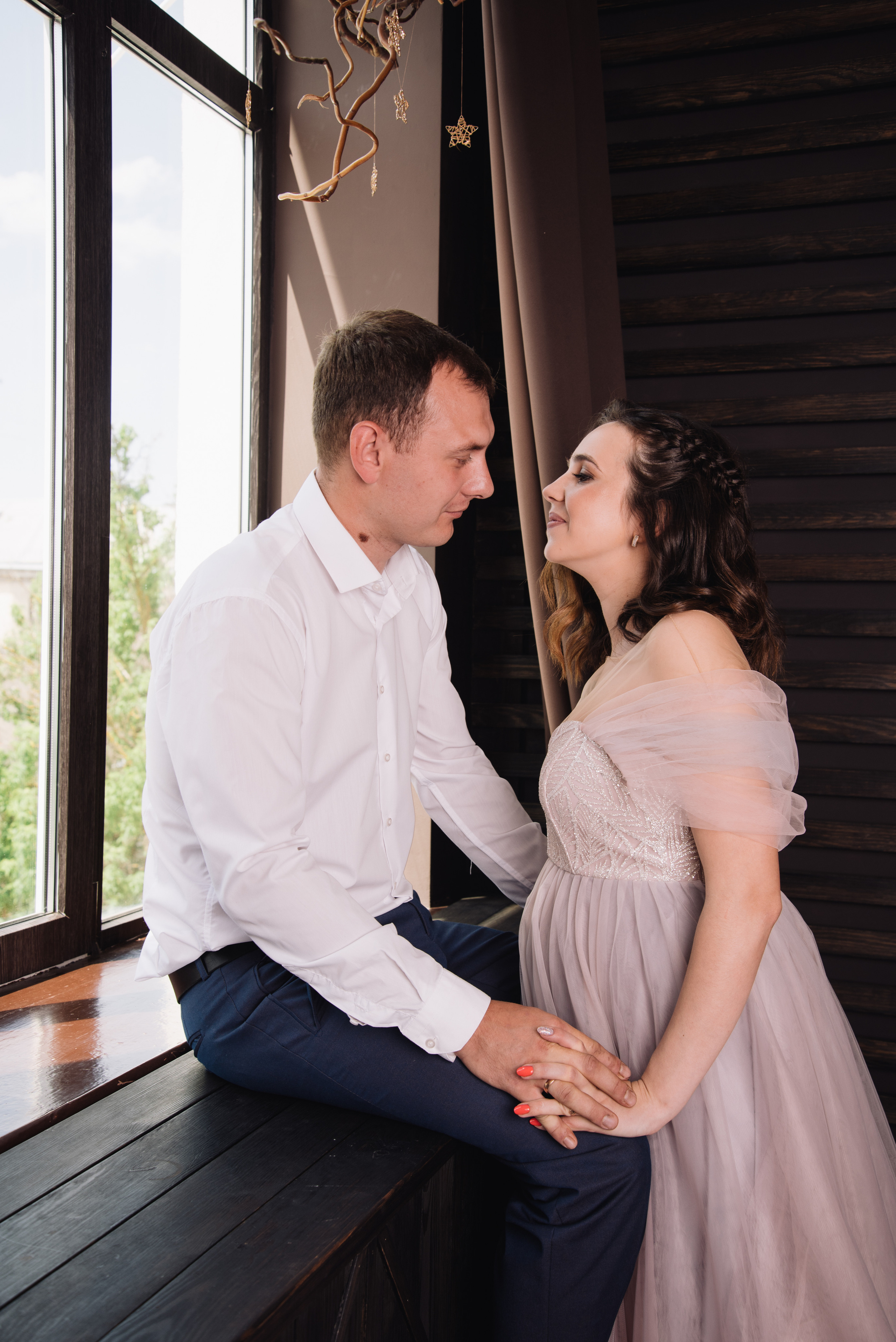 Фотосесія вагітності у студії. Фотограф Анастасія Залужна | Манхайм