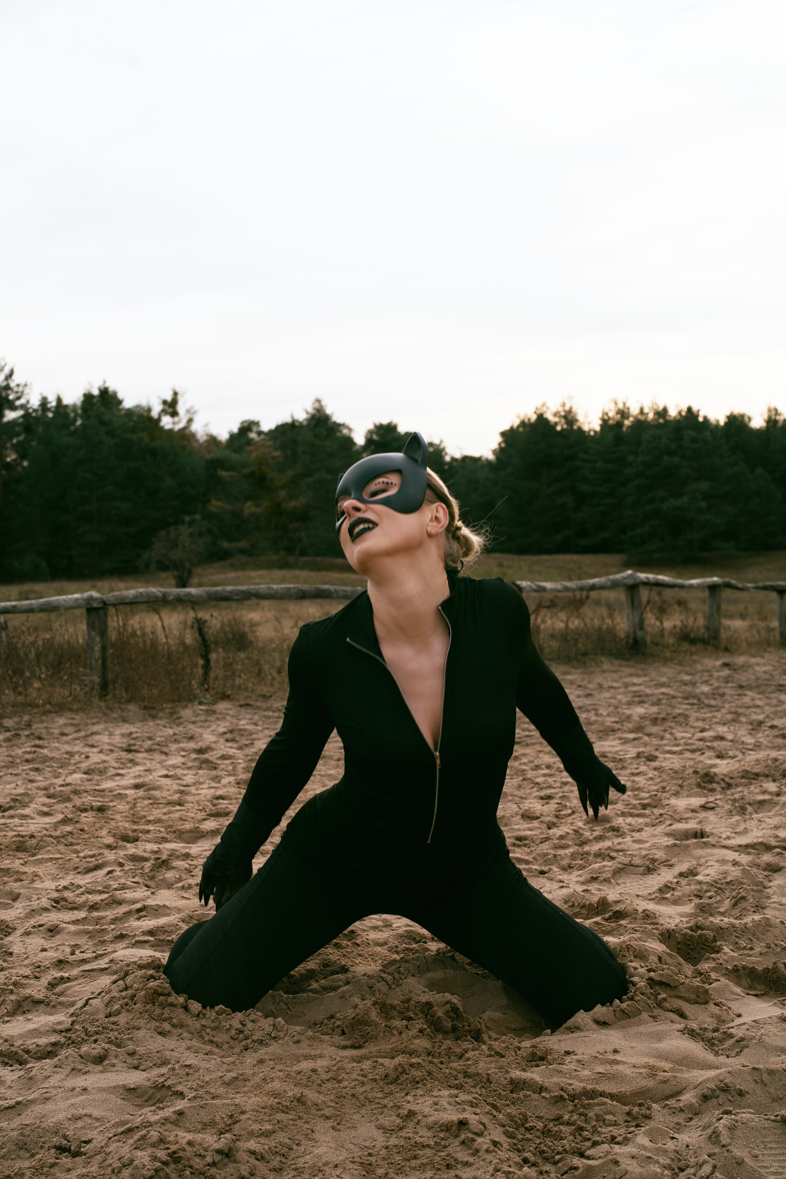 Фотосесія Жінка-кішка. Фотограф Анастасія Залужна | Манхайм