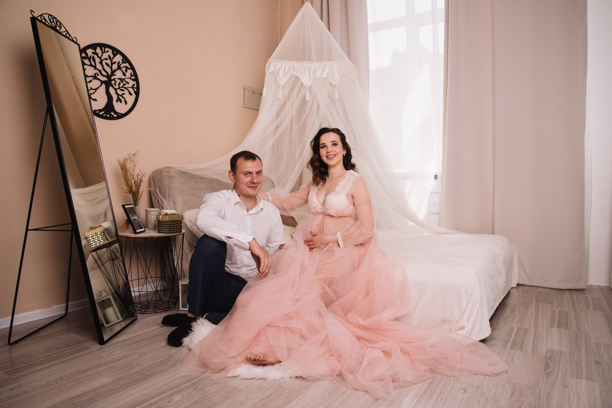 Фотосесія вагітності у студії. Фотограф Анастасія Залужна | Манхайм