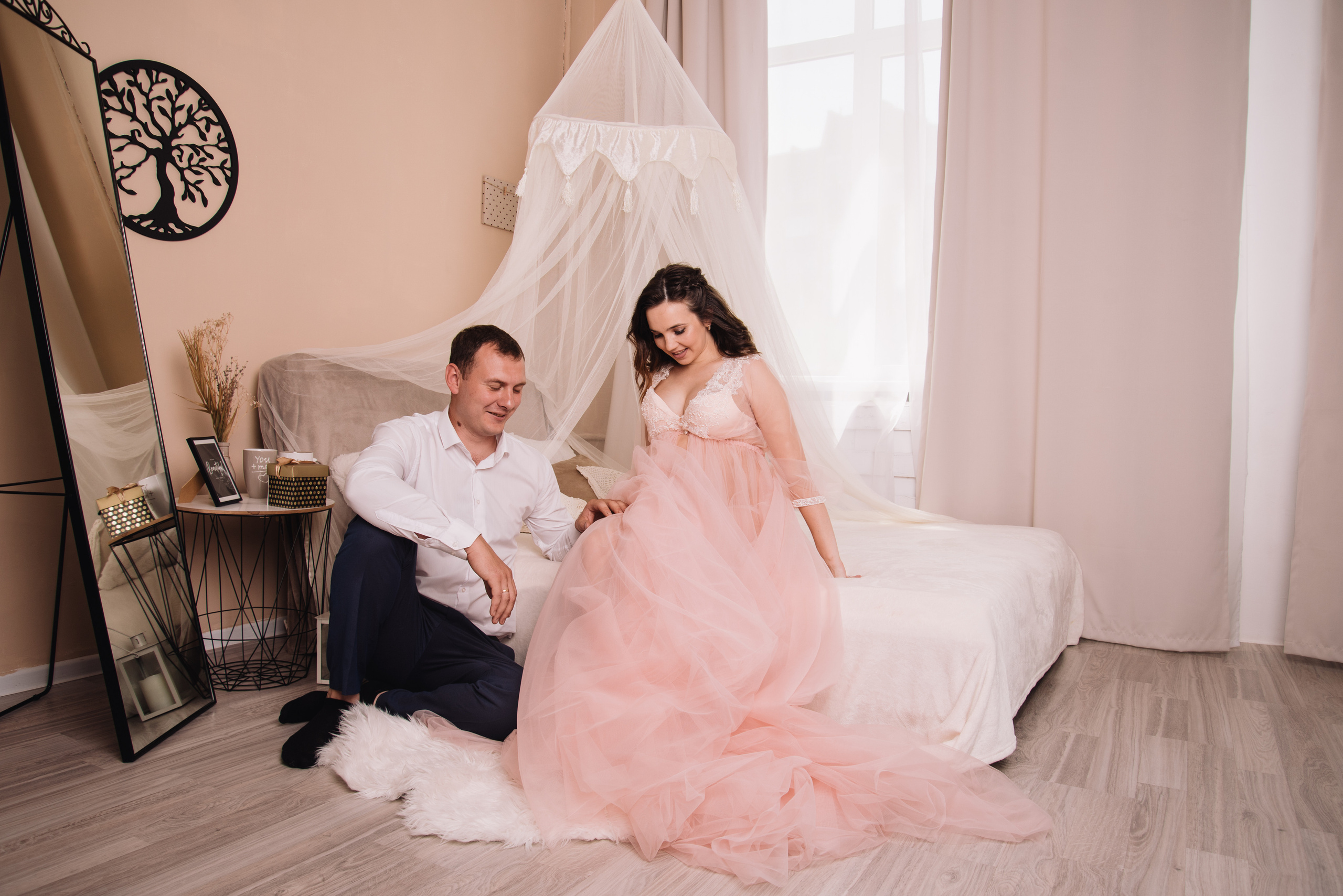 Фотосесія вагітності у студії. Фотограф Анастасія Залужна | Манхайм