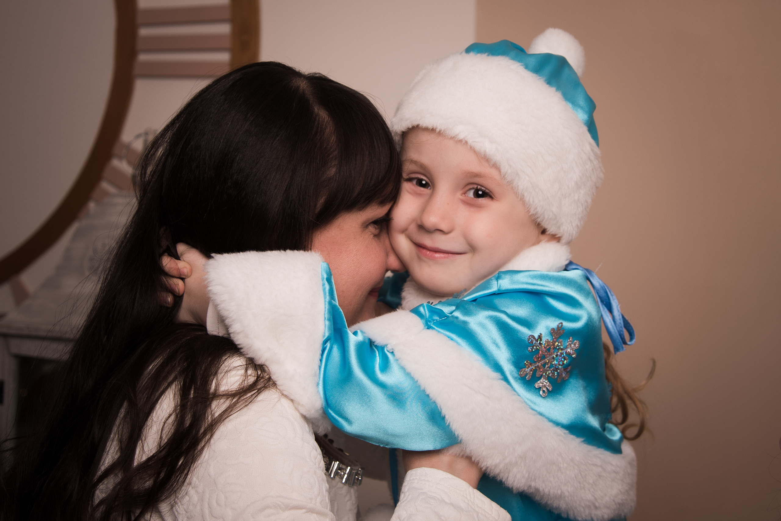 Новорічна фотосесія для жіночого клубу SmoothStyle Житомир. Anastasiia Zaluzhna Fotografin | Mannheim