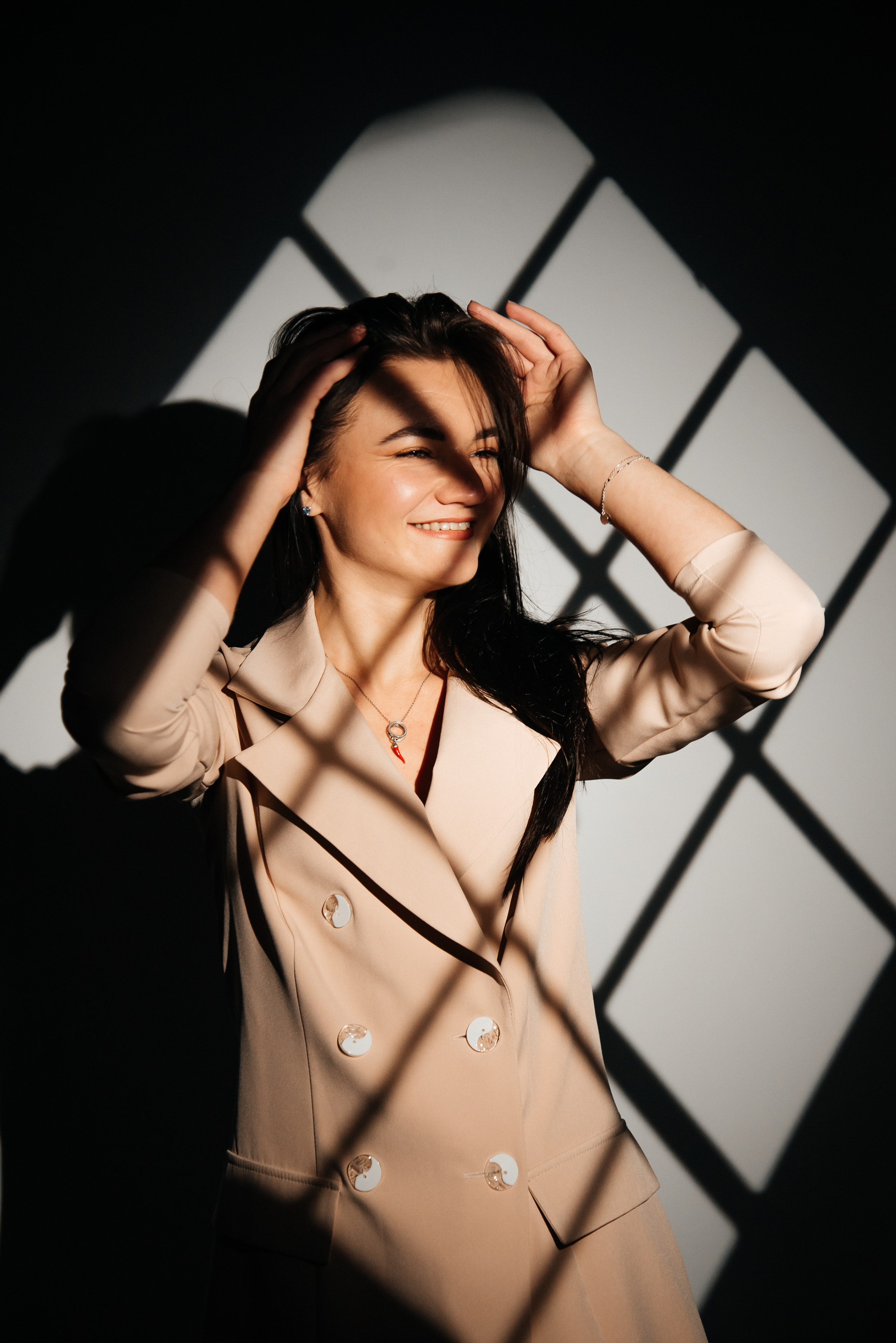 Фотосесія з масками гобо. Фотограф Анастасія Залужна | Манхайм