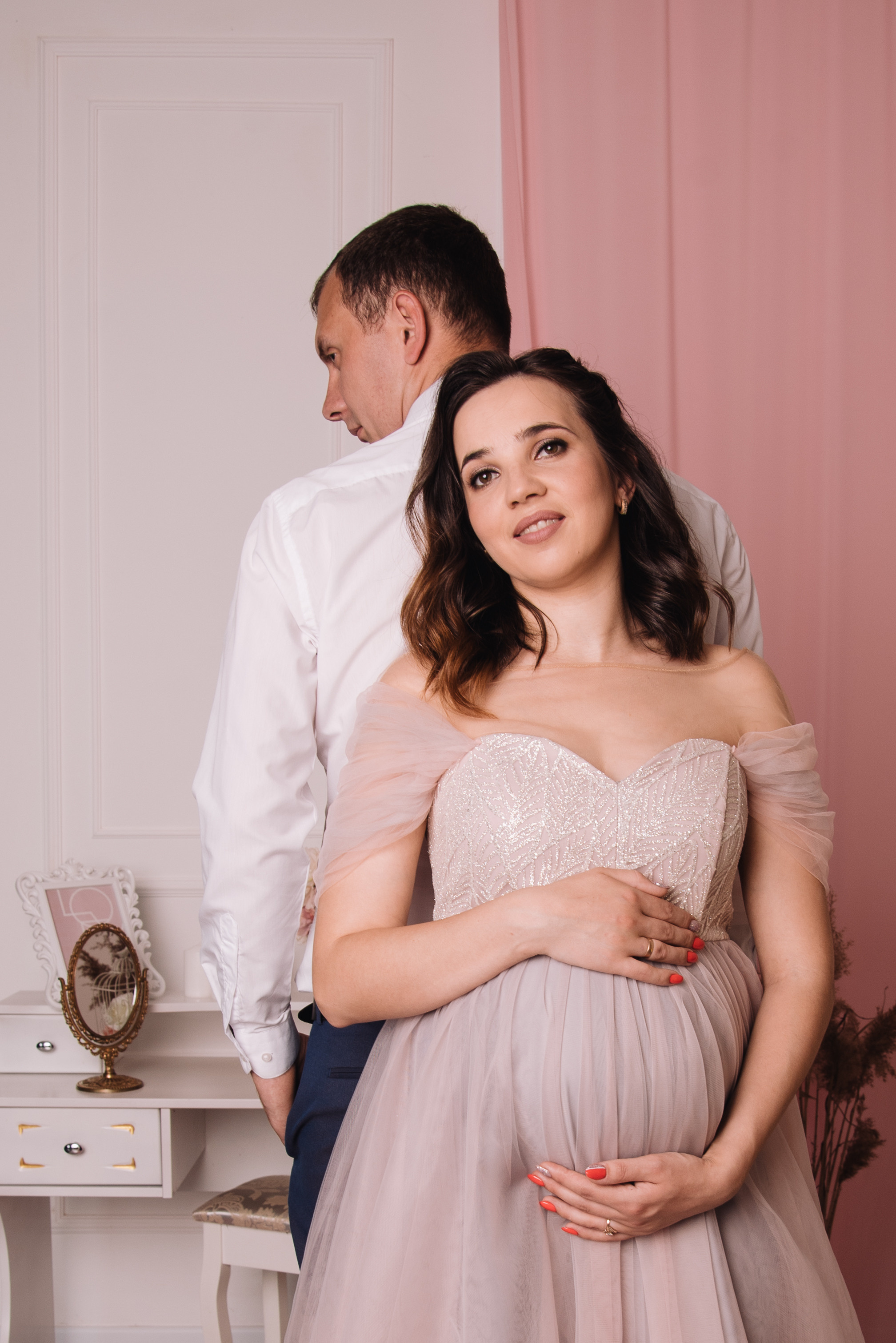 Фотосесія вагітності у студії. Фотограф Анастасія Залужна | Манхайм