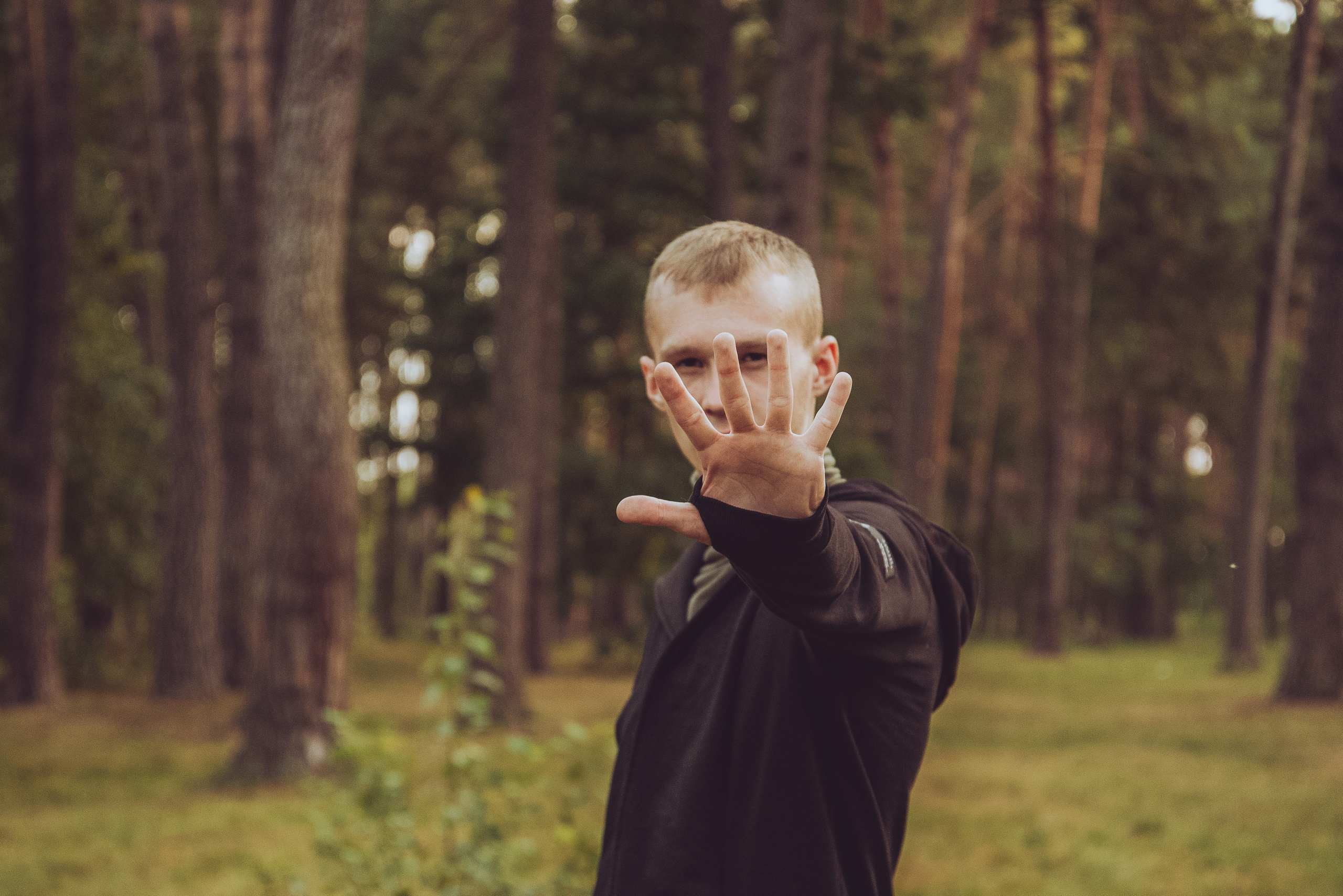 Фотосесія. Гідропарк. Дмитро. Фотограф Анастасія Залужна | Манхайм