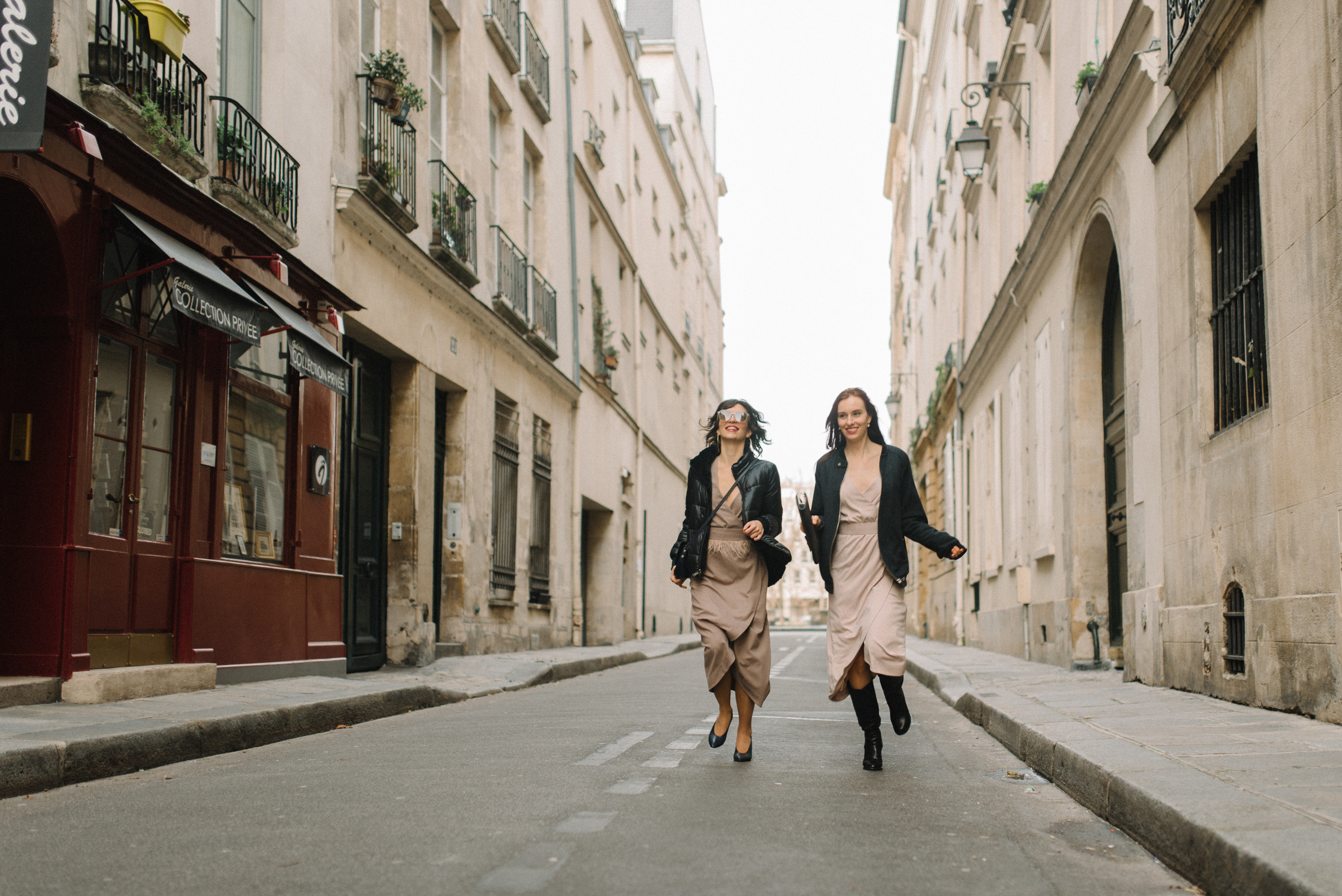 Фотосессия в Париже для украинского бренда MONTAKIRA. FOTOGRAF Ryzhykova Valentyna Kraków Polska