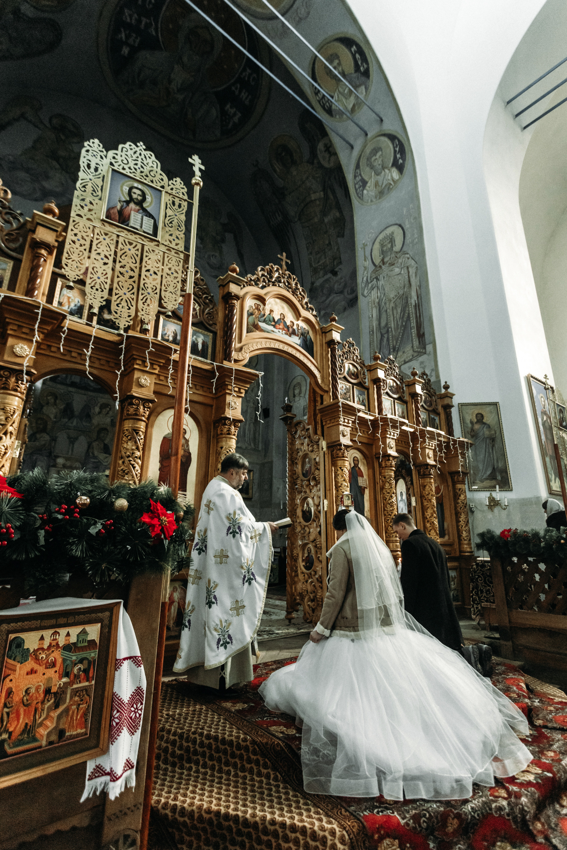 Анонс першого весілля сезону 2022 Даші та Юри. Весільний та сімейний фотограф в Данії Вячеслав Логвинюк