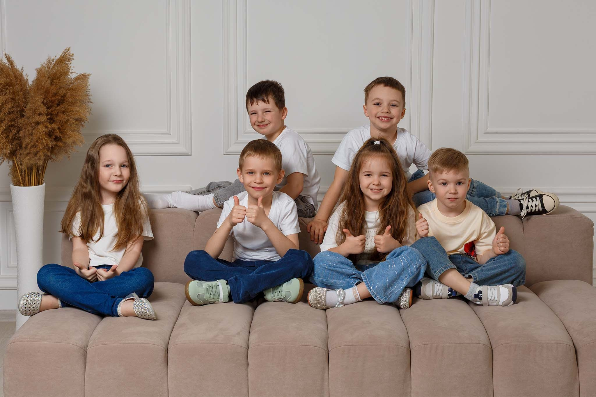 Віньєтка в космо стилі для дитячого садка Magic Kids у Чернівцях