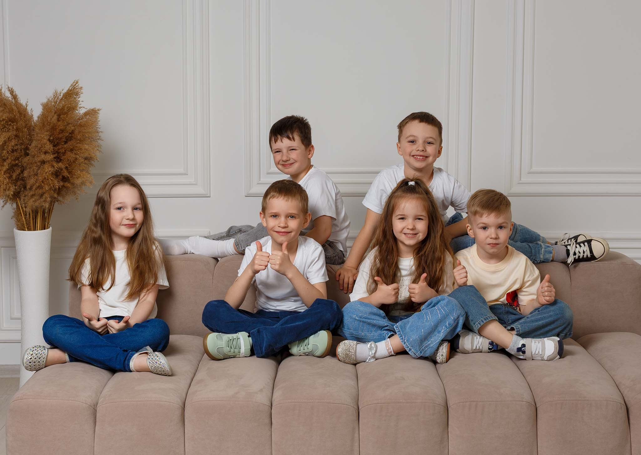 Віньєтка в космо стилі для дитячого садка Magic Kids у Чернівцях