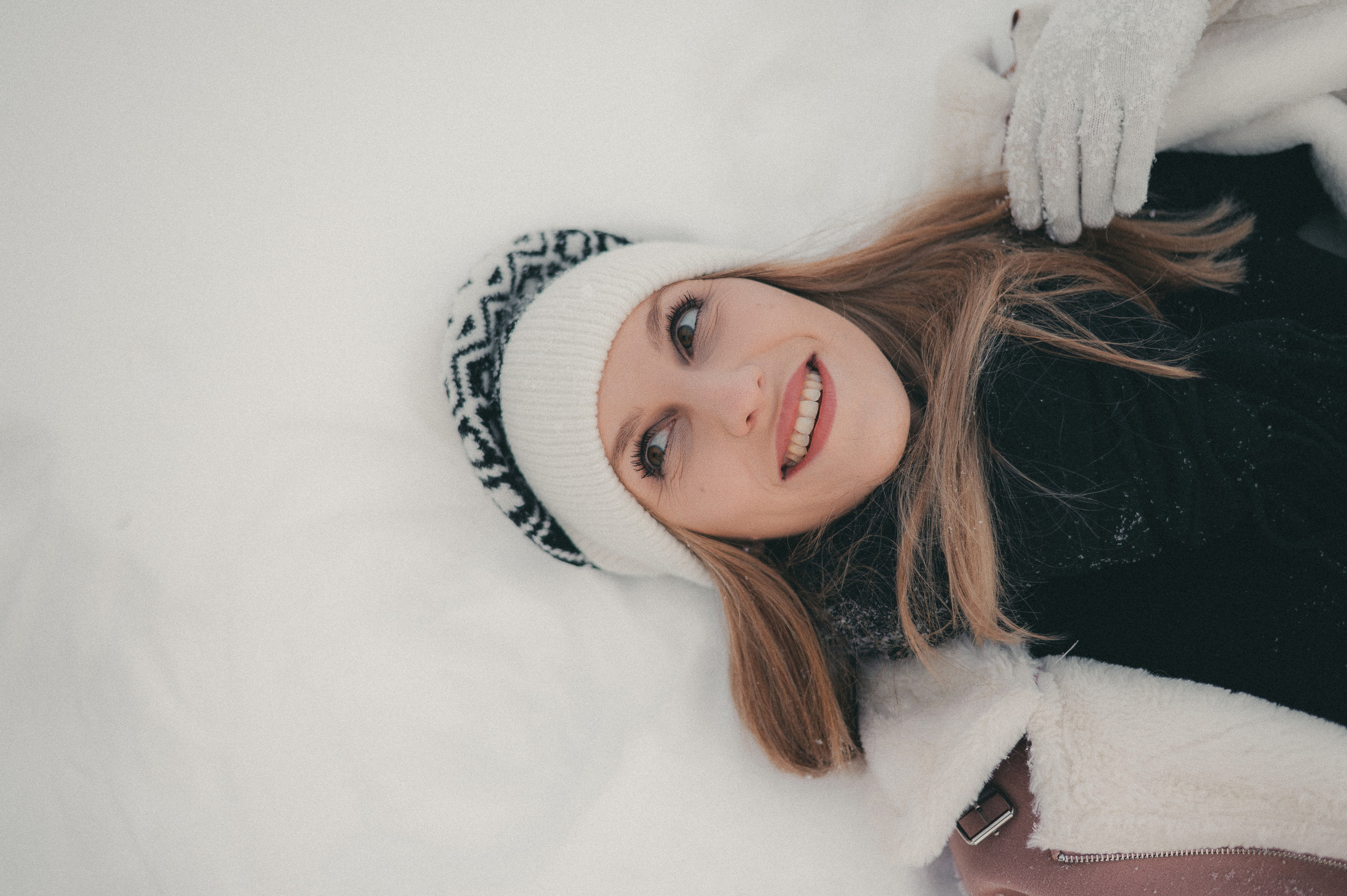 Kasia & Czarek - Sesja zimowa w Wołominie. Naturalnie pięknie - Klaudia Rowicka