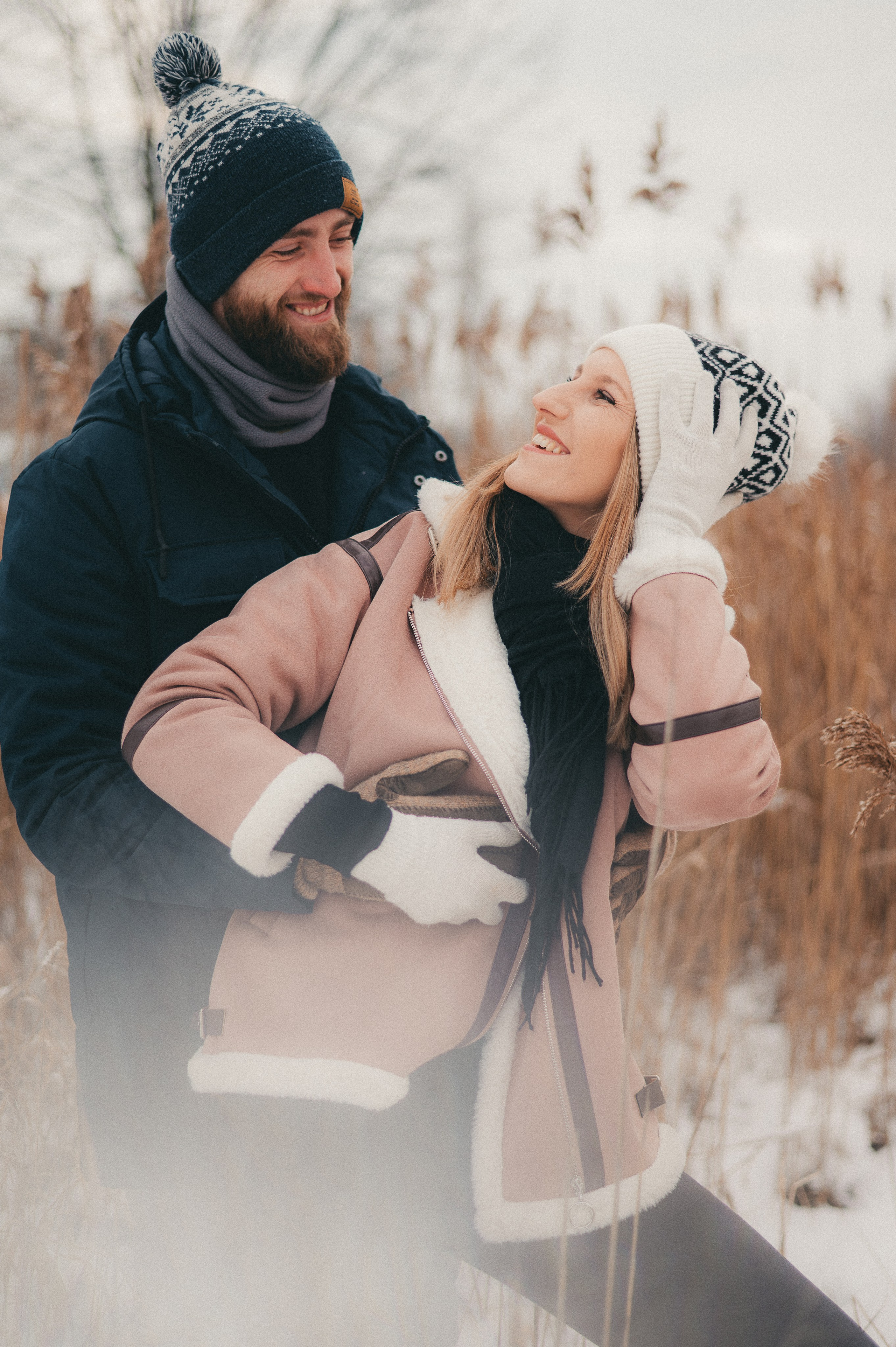 Kasia & Czarek - Sesja zimowa w Wołominie. Naturalnie pięknie - Klaudia Rowicka