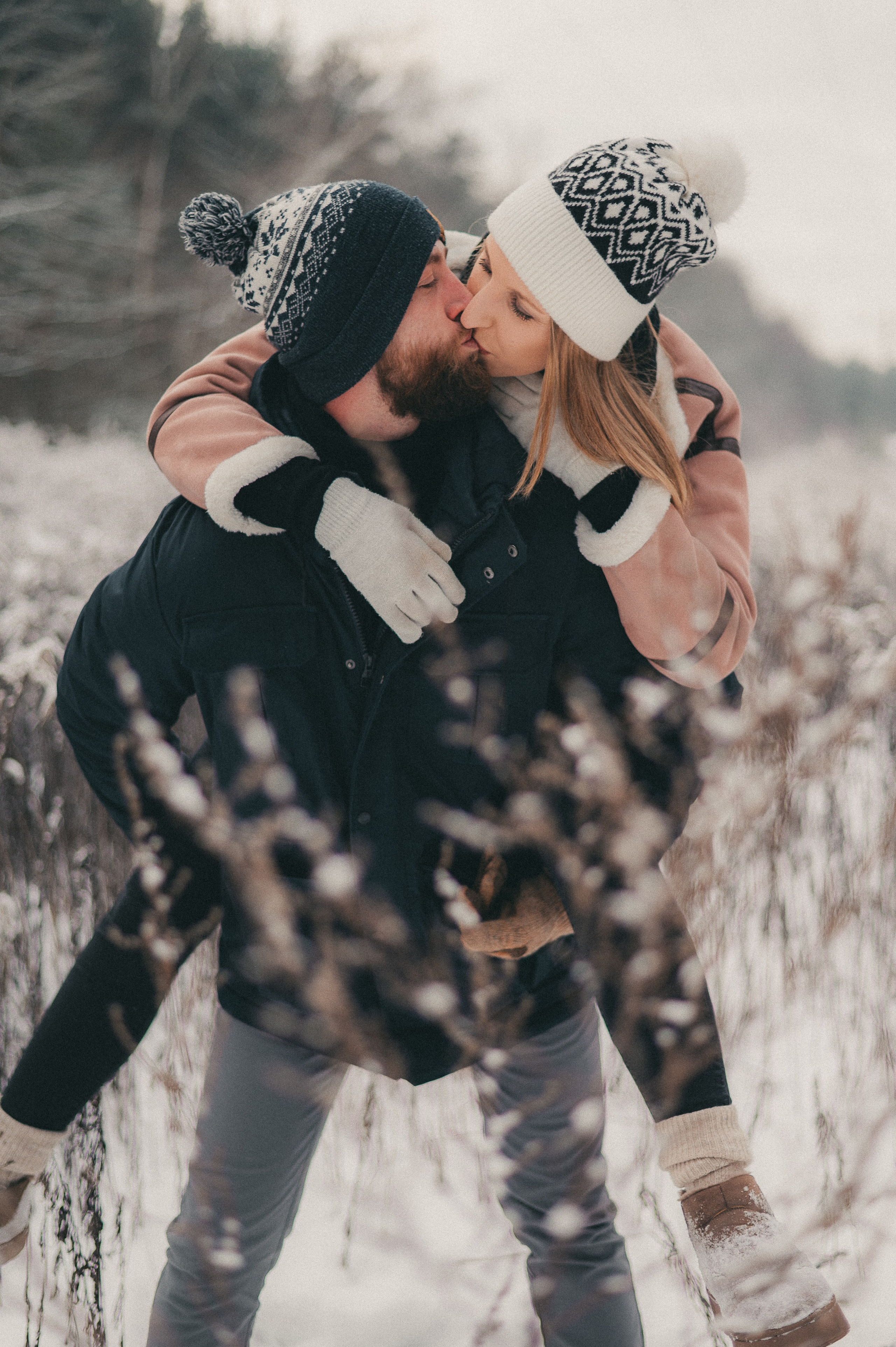 Kasia & Czarek - Sesja zimowa w Wołominie. Naturalnie pięknie - Klaudia Rowicka
