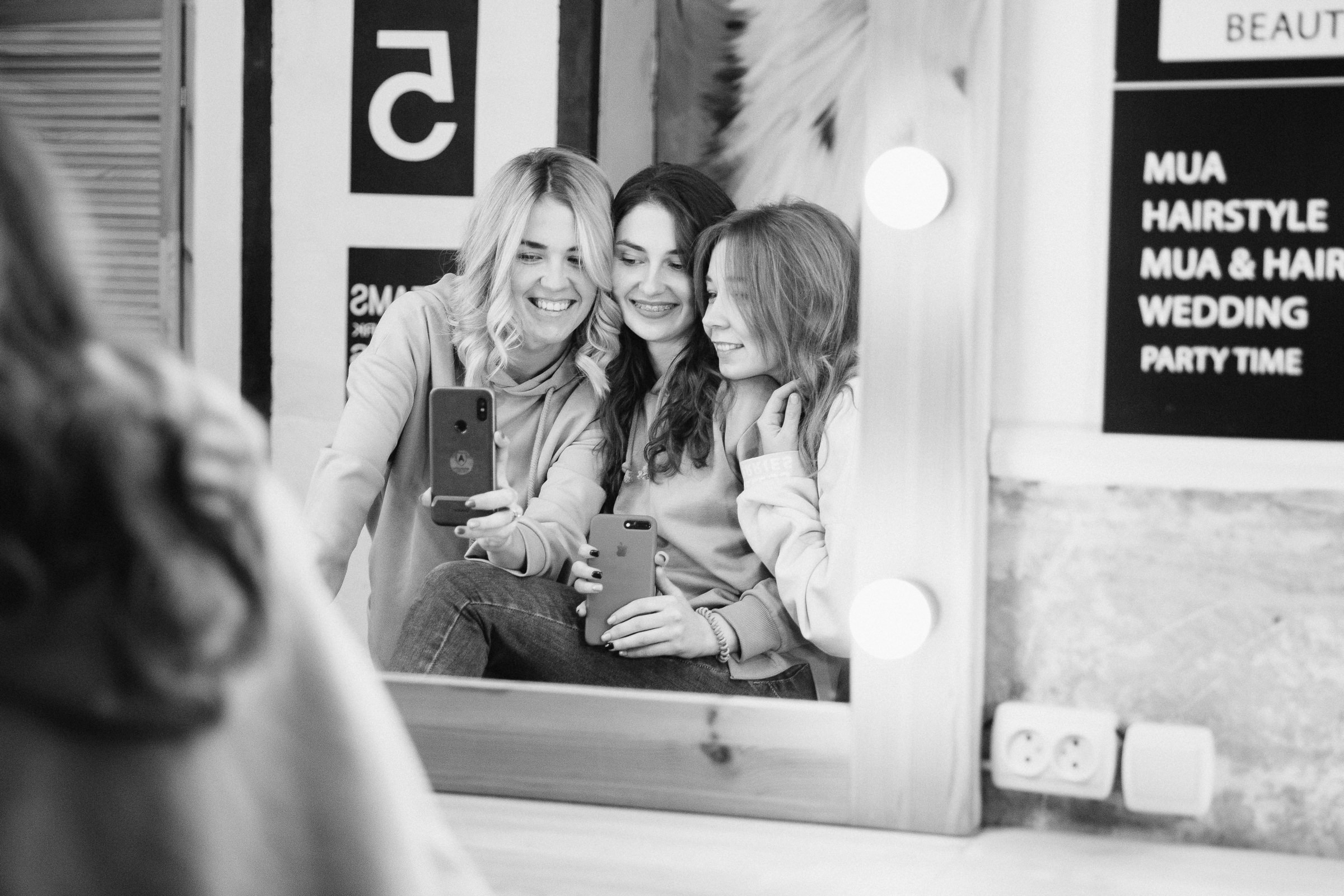 Бекстейдж новогодней фотосессии для команды Aurora City. Весільний та Репортажний фотограф Іванченко Максим. Дніпро, Україна