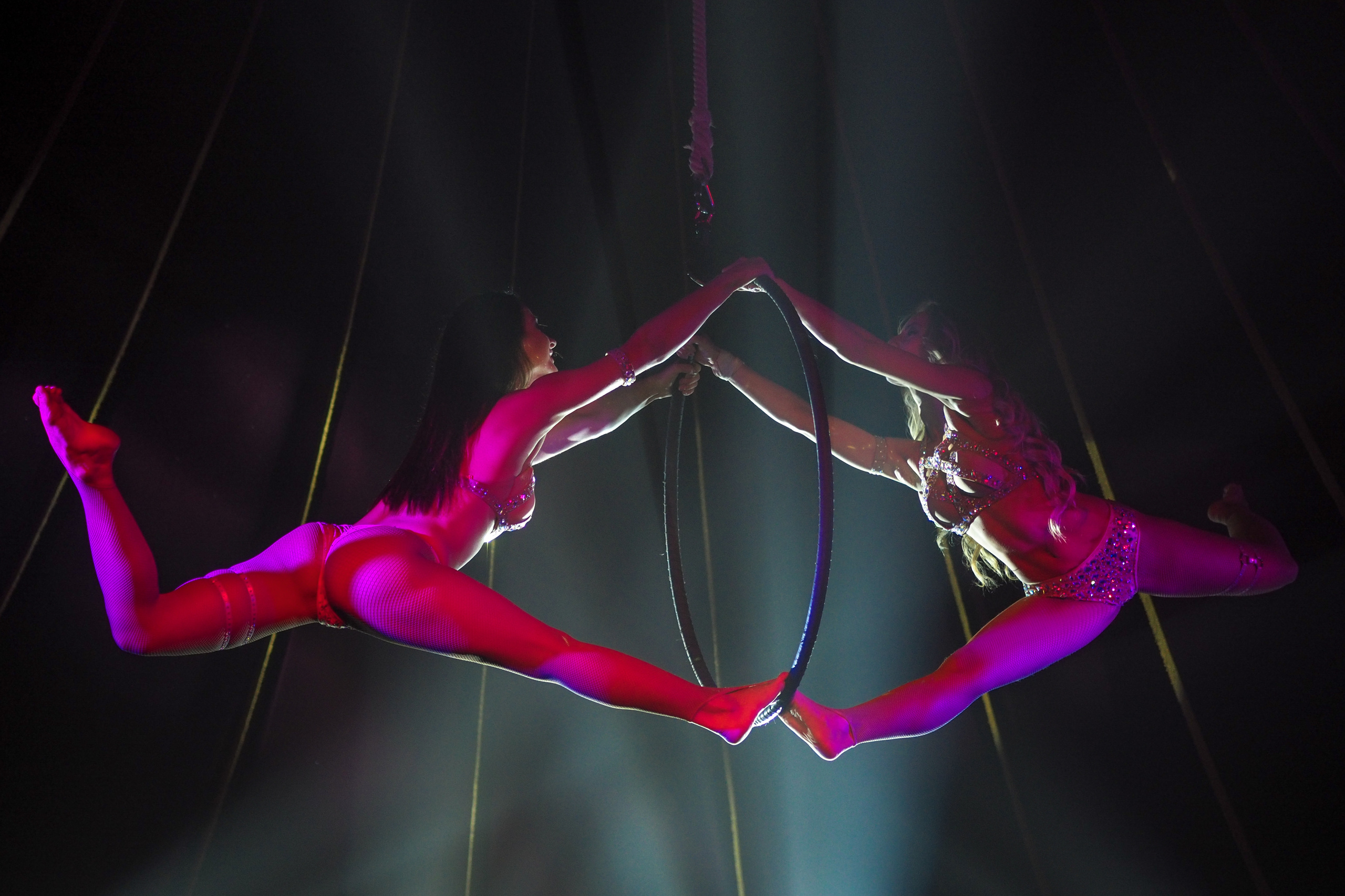 Secret Letter Show. Bryllups- og familiefotograf i Norge og Europa – Oleg Nemchenko