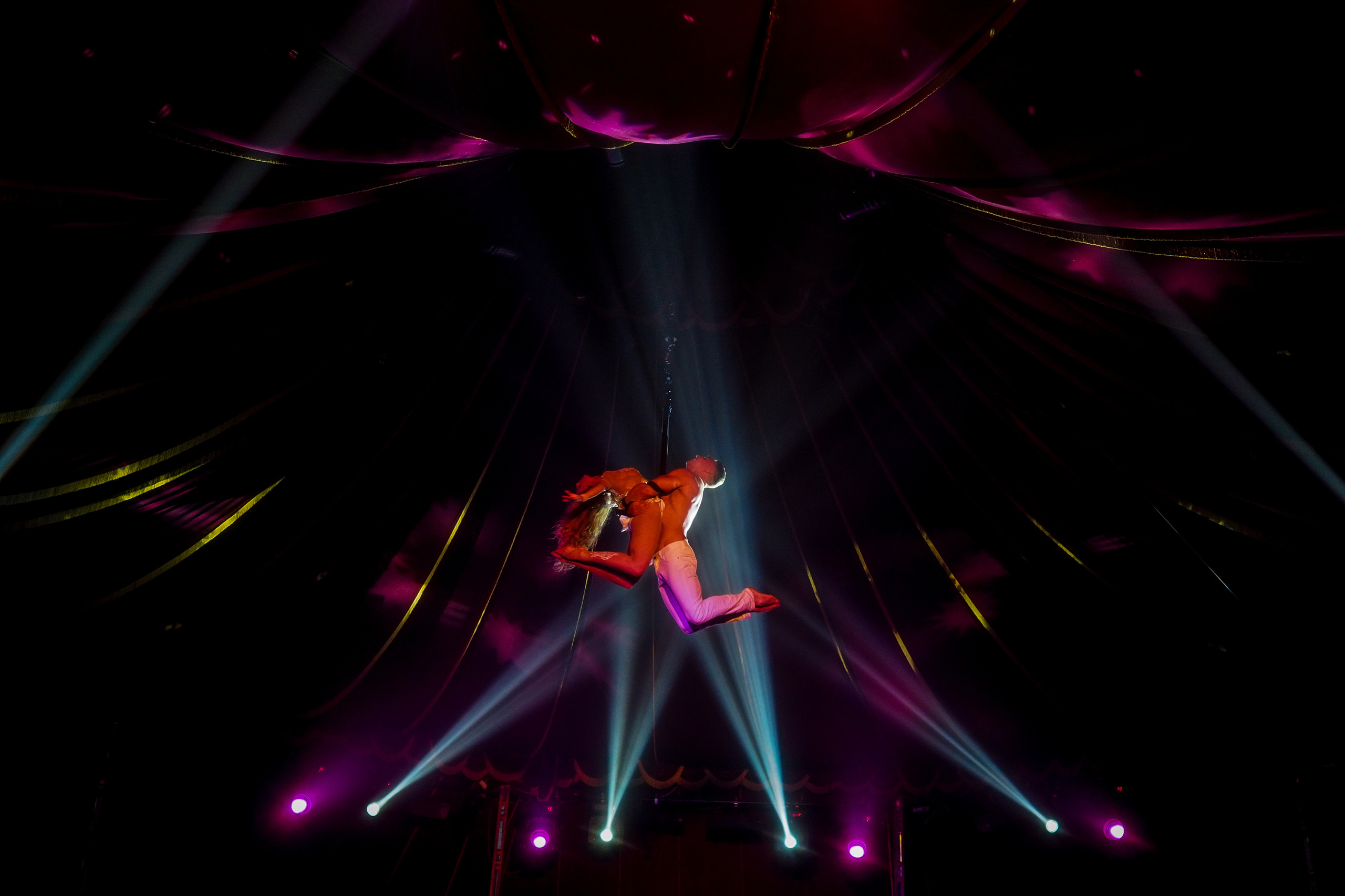 Secret Letter Show. Bryllups- og familiefotograf i Norge og Europa – Oleg Nemchenko