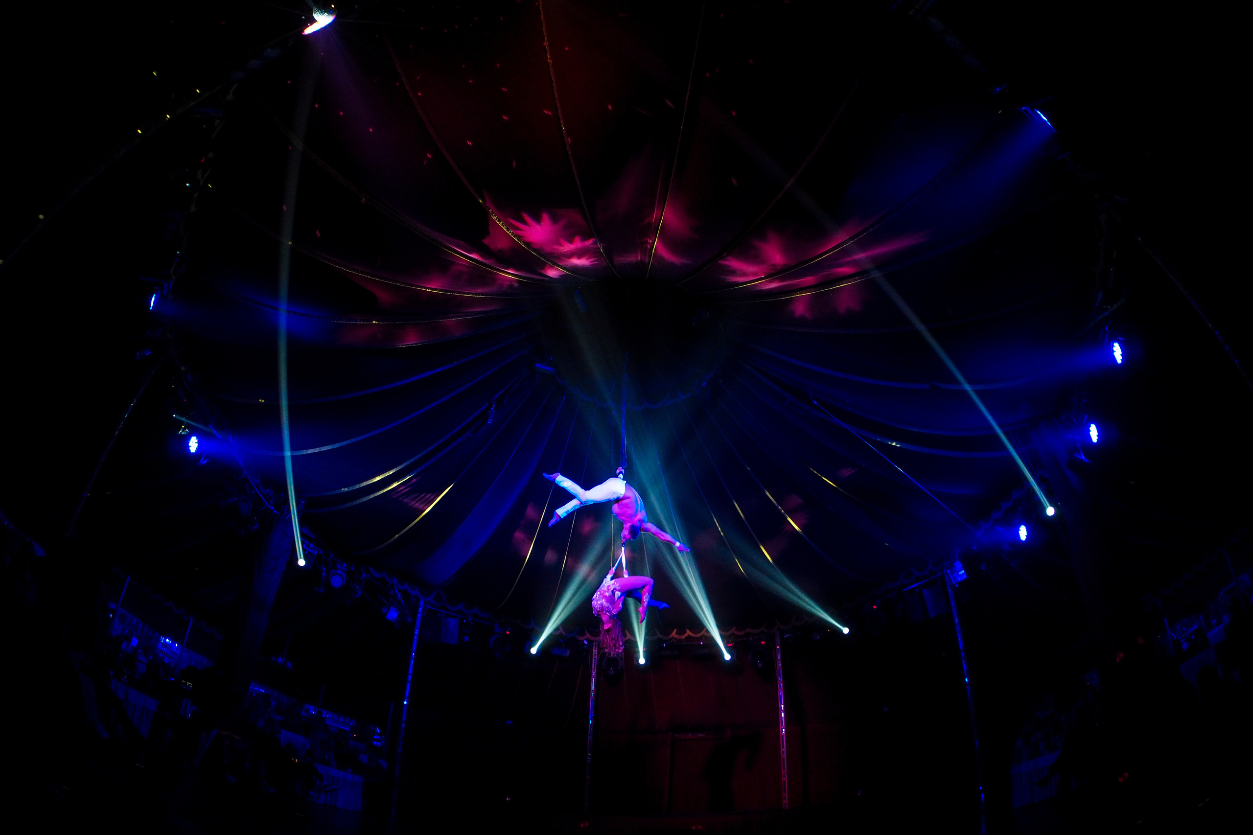 Secret Letter Show. Bryllups- og familiefotograf i Norge og Europa – Oleg Nemchenko